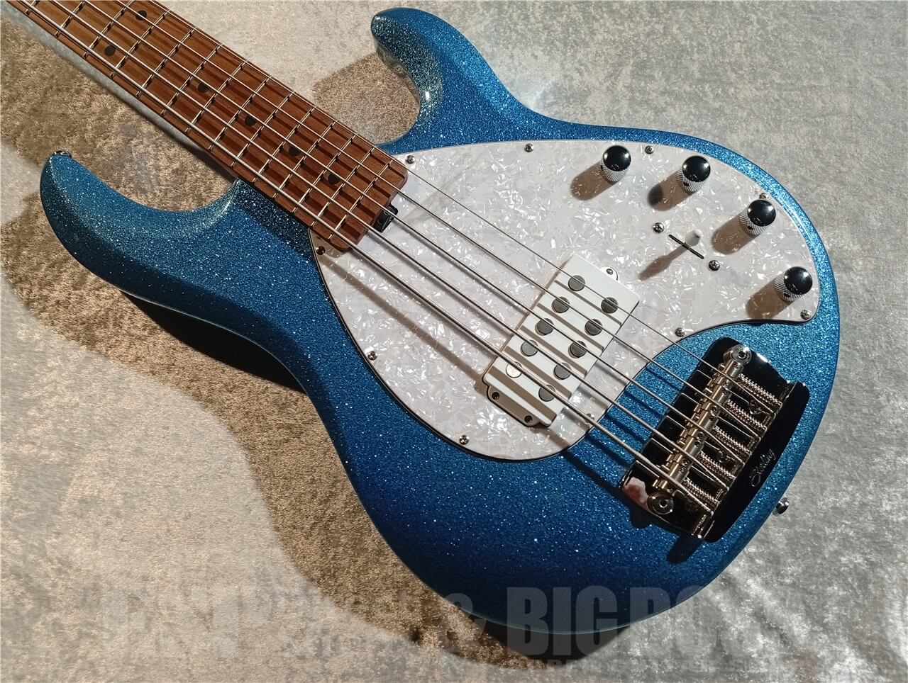 【即納可能】Sterling by MUSIC MAN(スターリンバイミュージックマン) Ray35 (Blue Sparkle) 札幌店