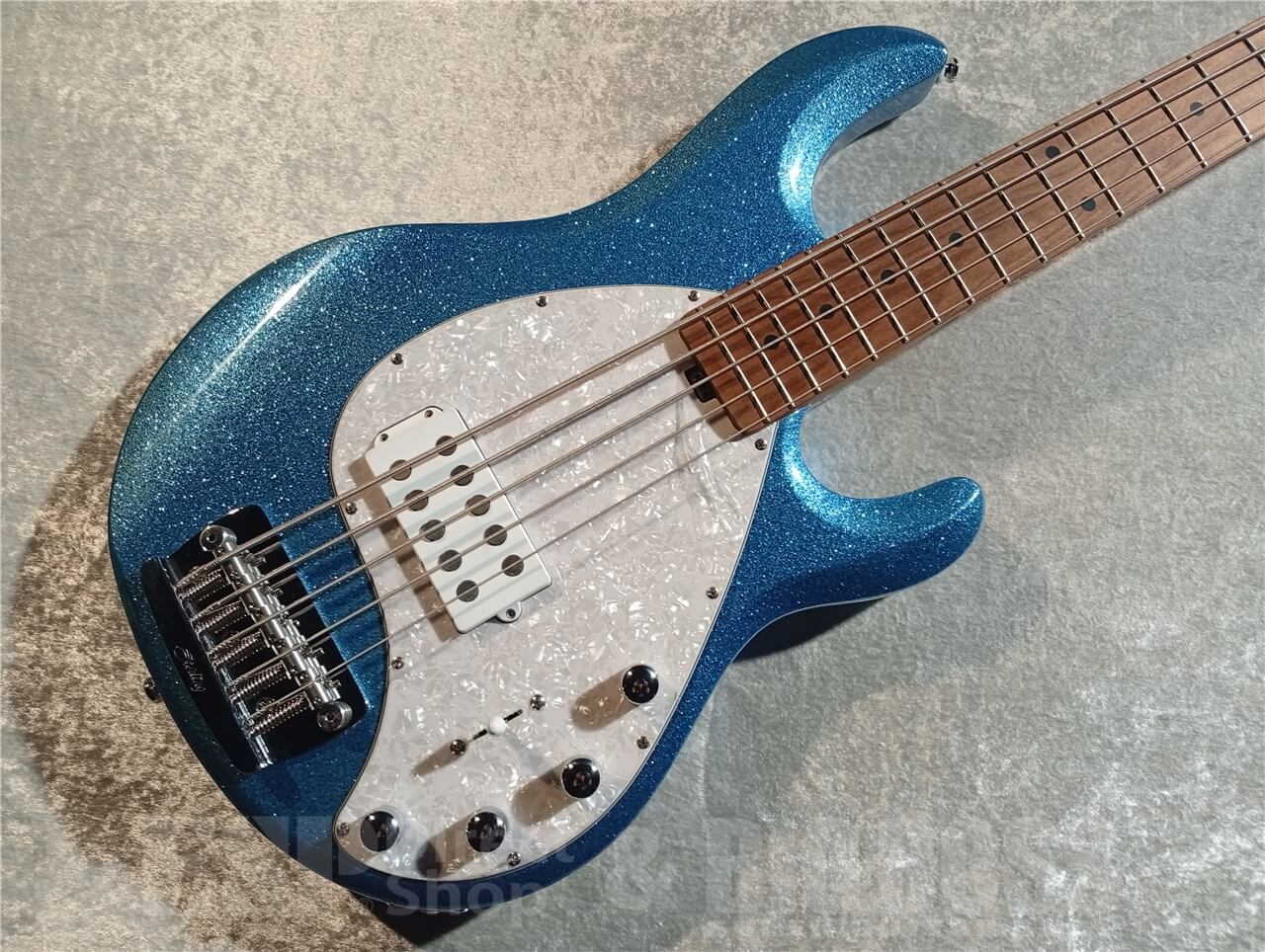 【即納可能】Sterling by MUSIC MAN(スターリンバイミュージックマン) Ray35 (Blue Sparkle) 札幌店