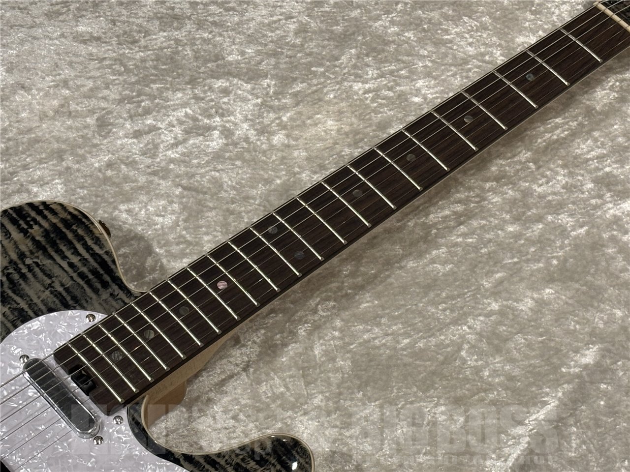 【即納可能】Aria Pro II 615-AE200 (Black Diamond) 広島店