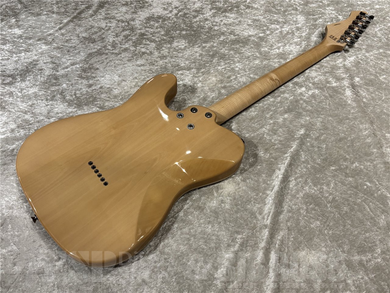 【即納可能】Aria Pro II 615-AE200 (See-through Red) 広島店