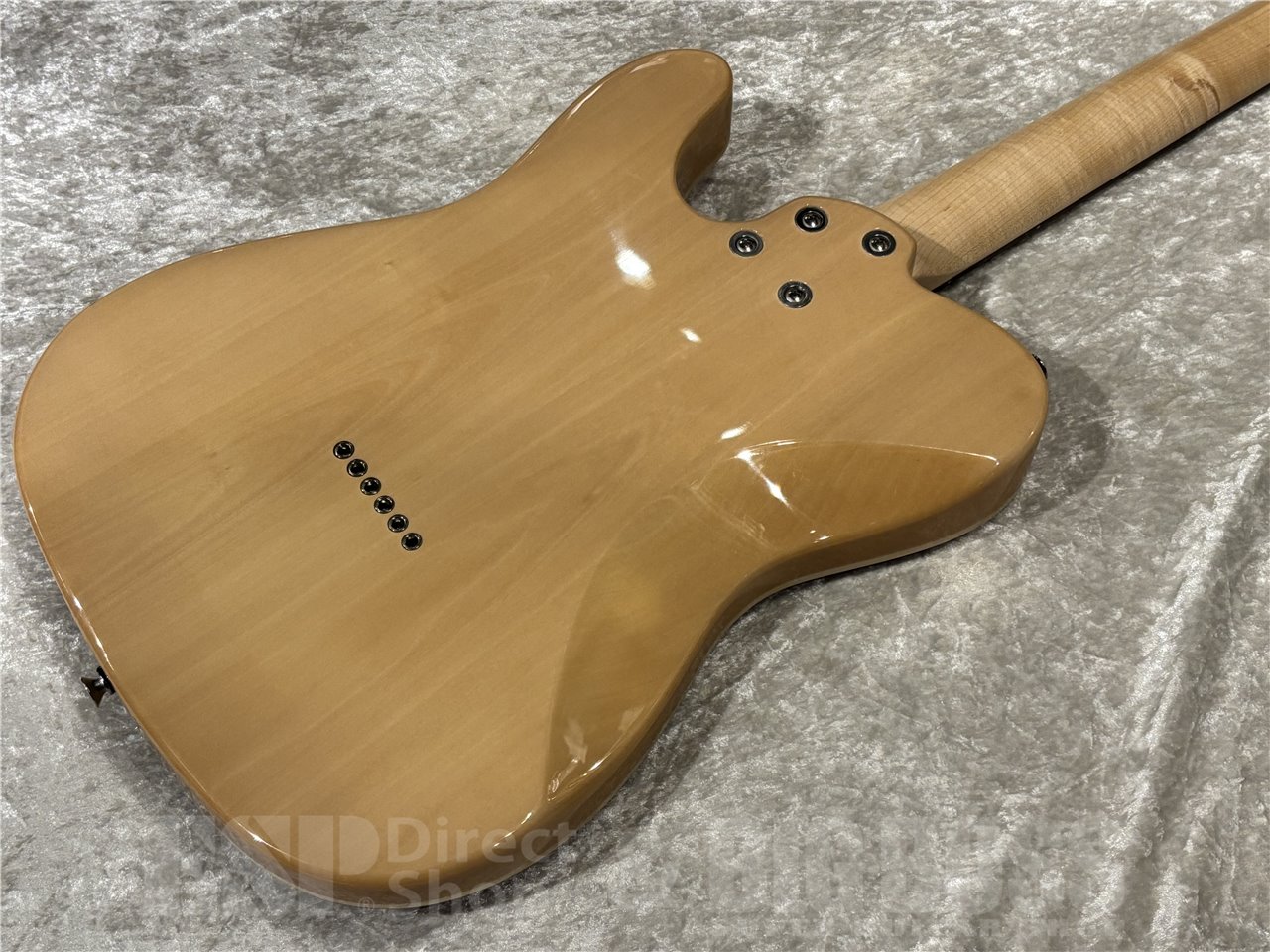 【即納可能】Aria Pro II 615-AE200 (See-through Red) 広島店