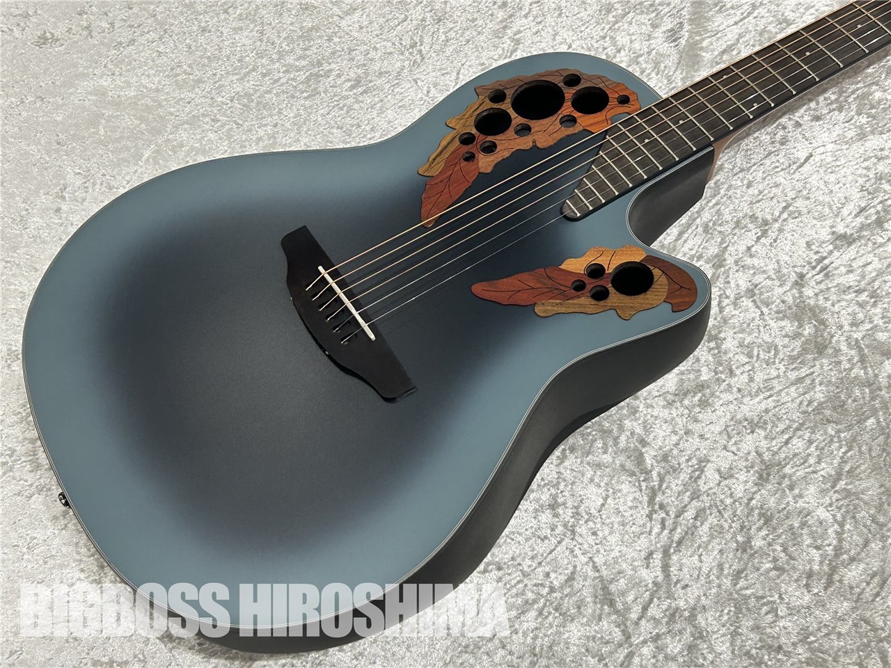 【即納可能】Ovation(オベーション) Ovation CE44 (Reverse Blue Burst) 広島店