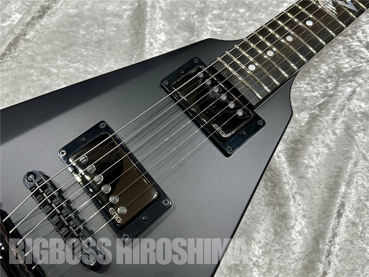 【即納可能】ESP (イーエスピー) VULTURE Black Satin (METALLICA/James Hetfieldモデル) 広島店