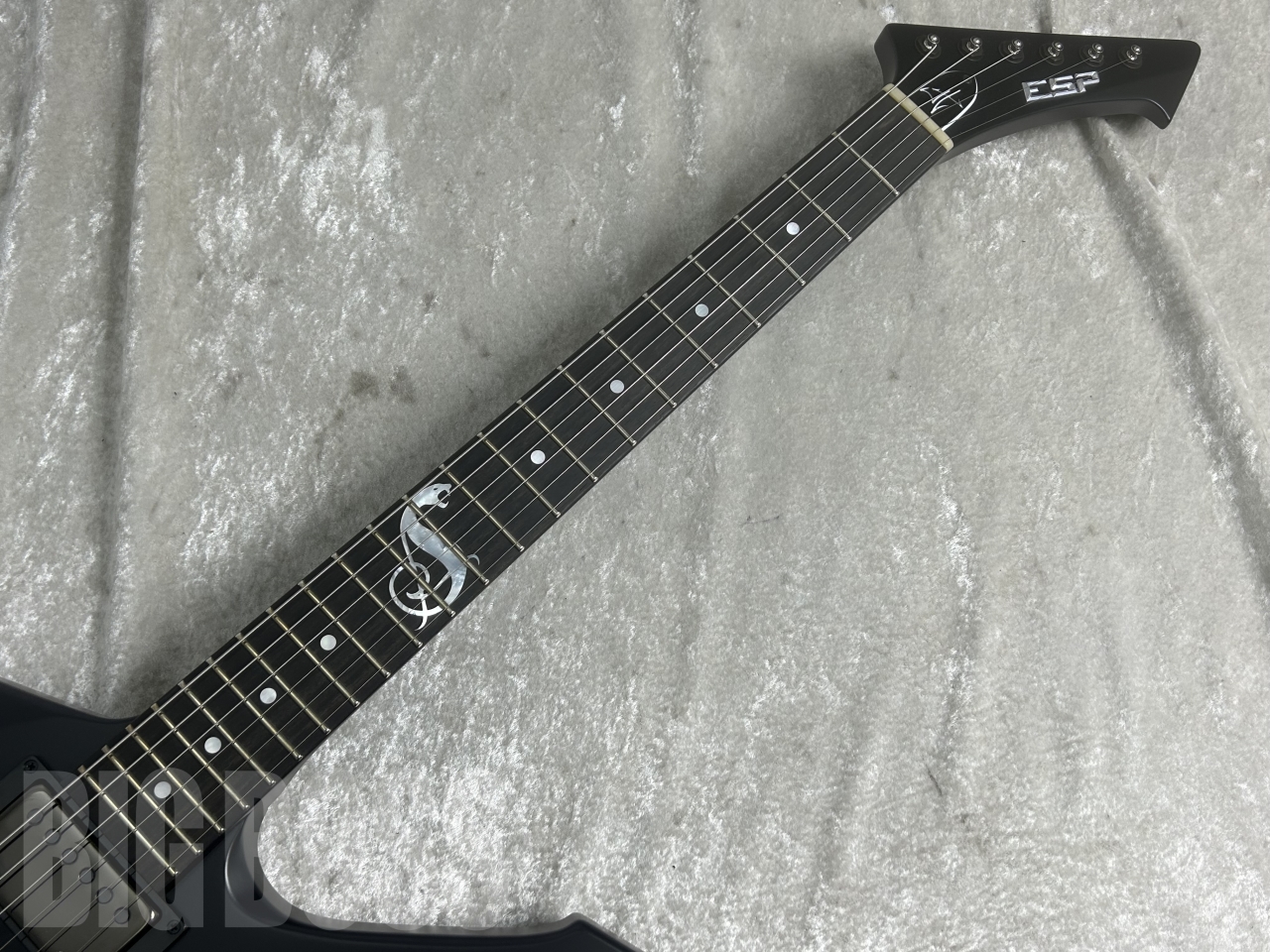 【即納可能】ESP(イーエスピー) SNAKEBYTE / Black Satin (METALLICA/James Hetfieldモデル) お茶の水駅前店(東京)