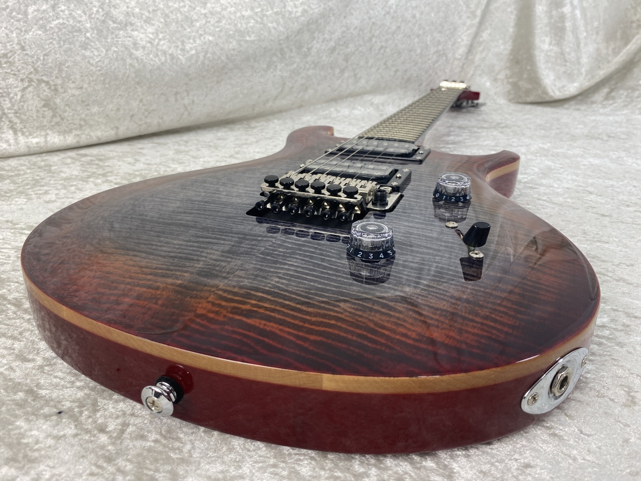 【即納可能】Paul Reed Smith(PRS/ポールリードスミス) SE Custom 24 Floyd / Charcoal Cherry Burst (2026年製) お茶の水駅前店(東京) - 4