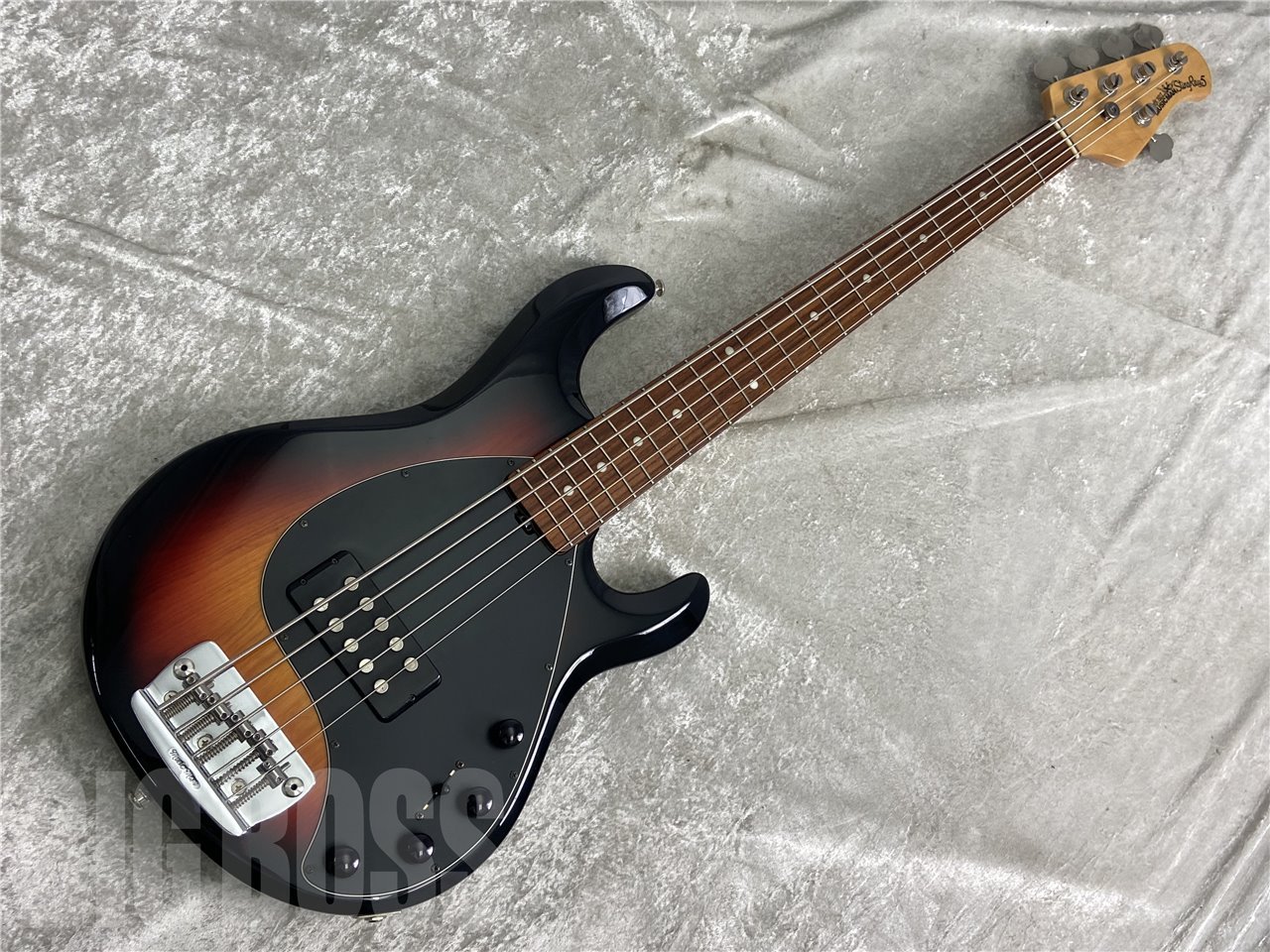 即納可能/中古品】MUSICMAN(ミュージックマン) StingRay5(Vintage Sunburst) お茶の水駅前店(東京) -  【ESP直営】BIGBOSS オンラインマーケット(ギター＆ベース)