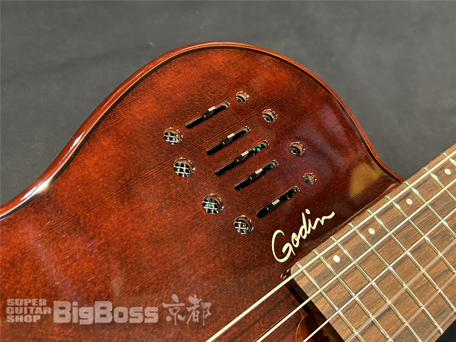 【即納可能】Godin (ゴダン) Multiac Mundial / Kanyon Burst 京都店