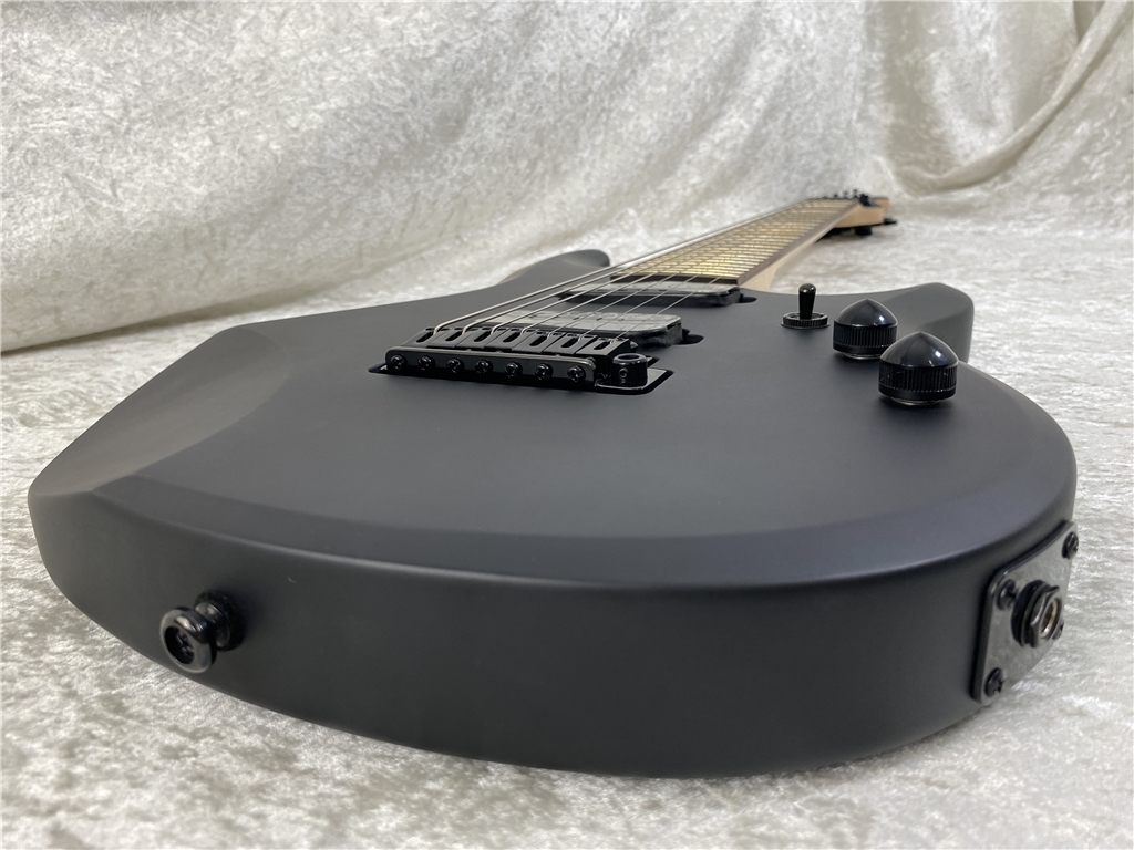 【即納可能】Sterling by MUSIC MAN(スターリンバイミュージックマン) John Petrucci Model JP70 (Stealth Black) お茶の水駅前店(東京) - 3