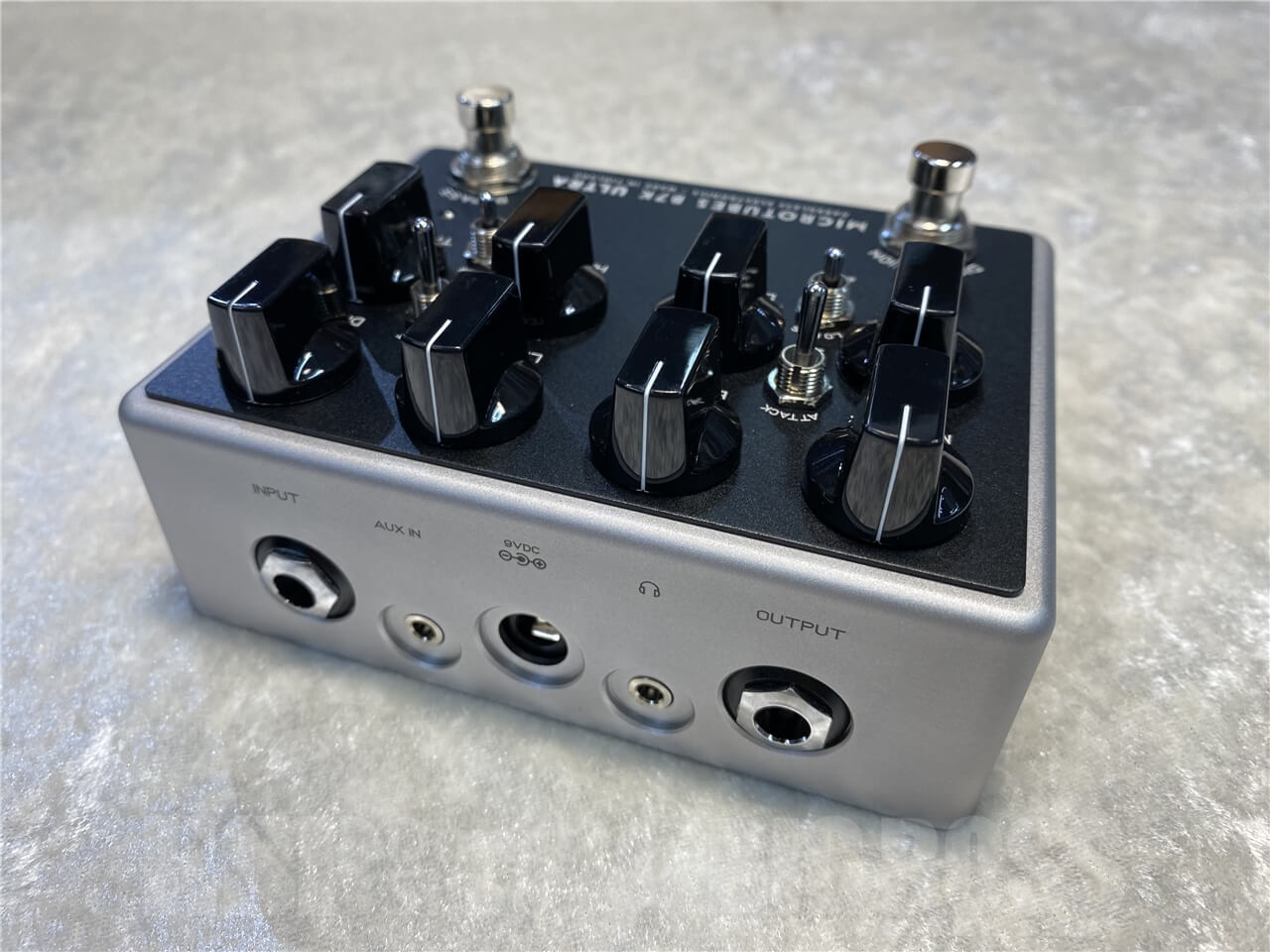 【即納可能】Darkglass Electronics(ダークグラスエレクトロニクス) Microtubes B7K ULTRA v2 WITH AUX IN (オーバードライブ/プリアンプ) 札幌店