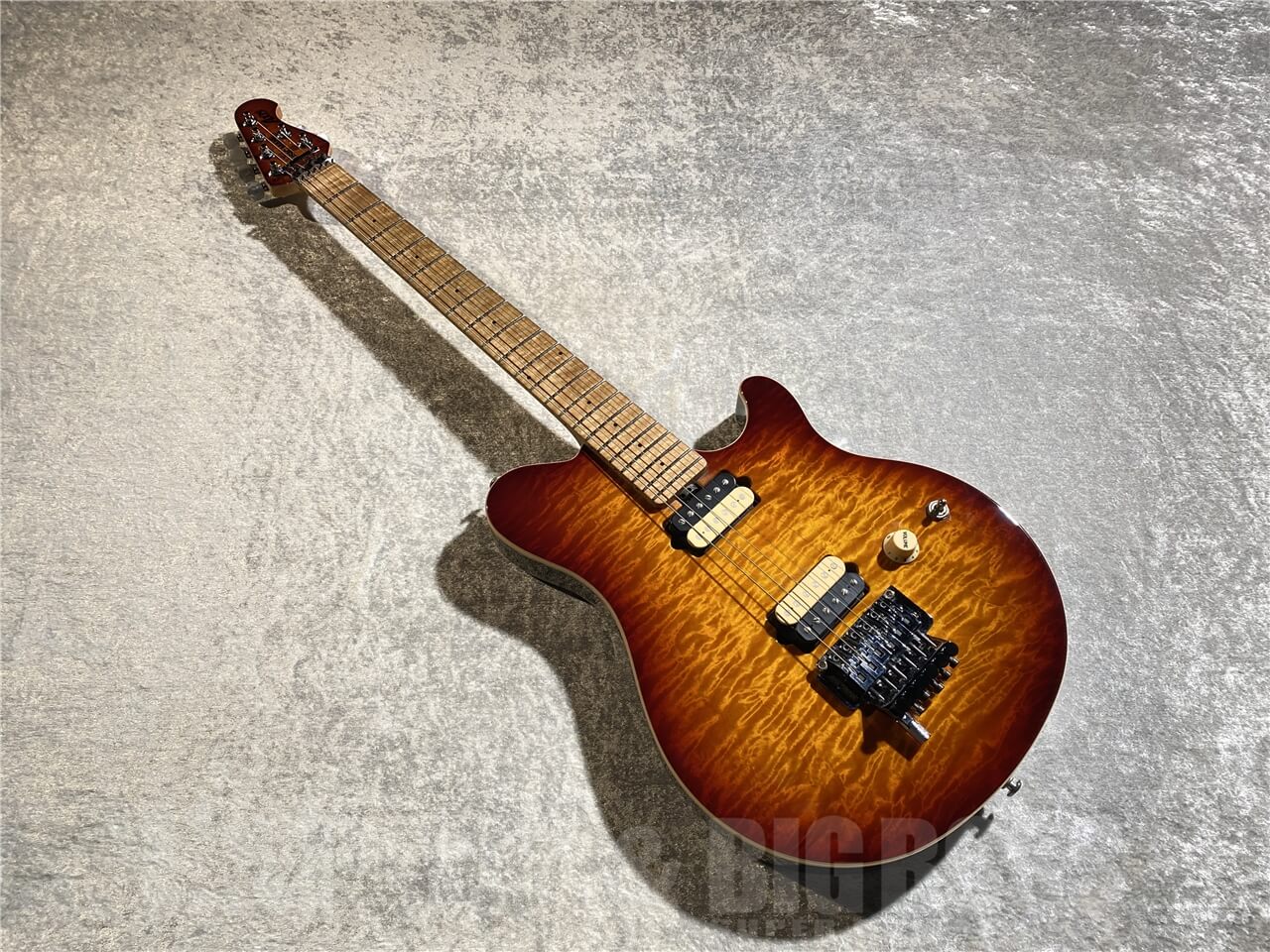 【即納可能/お客様委託中古品】MUSIC MAN(ミュージックマン) AXIS USA (Honey Burst) 札幌店