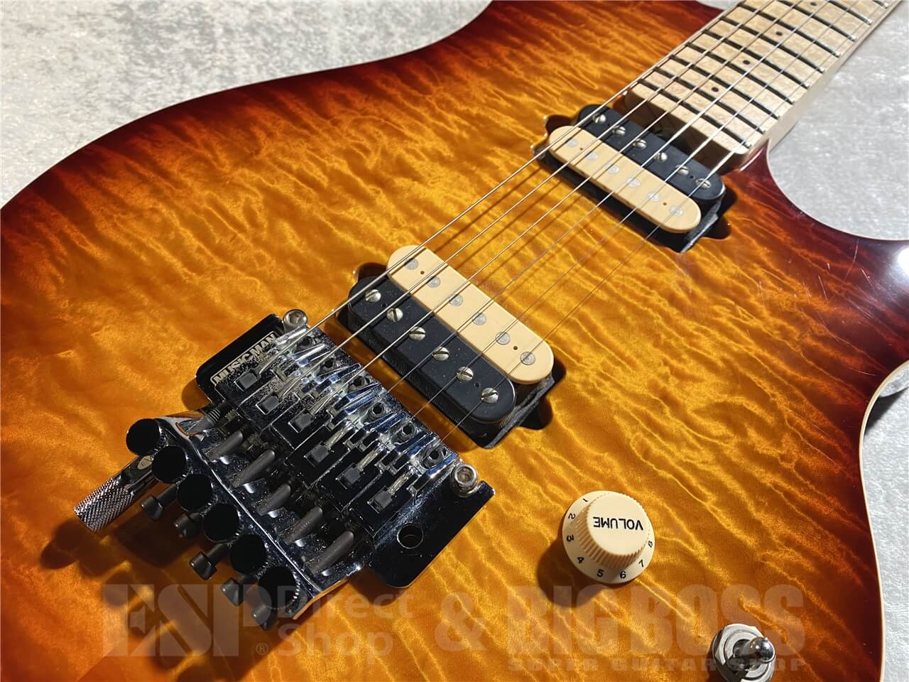 【即納可能/お客様委託中古品】MUSIC MAN(ミュージックマン) AXIS USA (Honey Burst) 札幌店