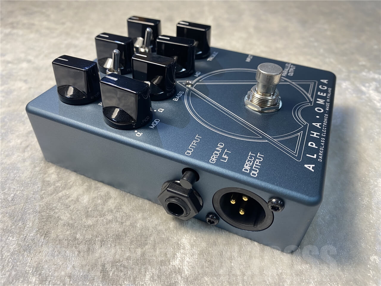 【即納可能】Darkglass Electronics(ダークグラスエレクトロニクス) ALPHA · OMEGA (ベース用ディストーション/プリアンプ) 札幌店