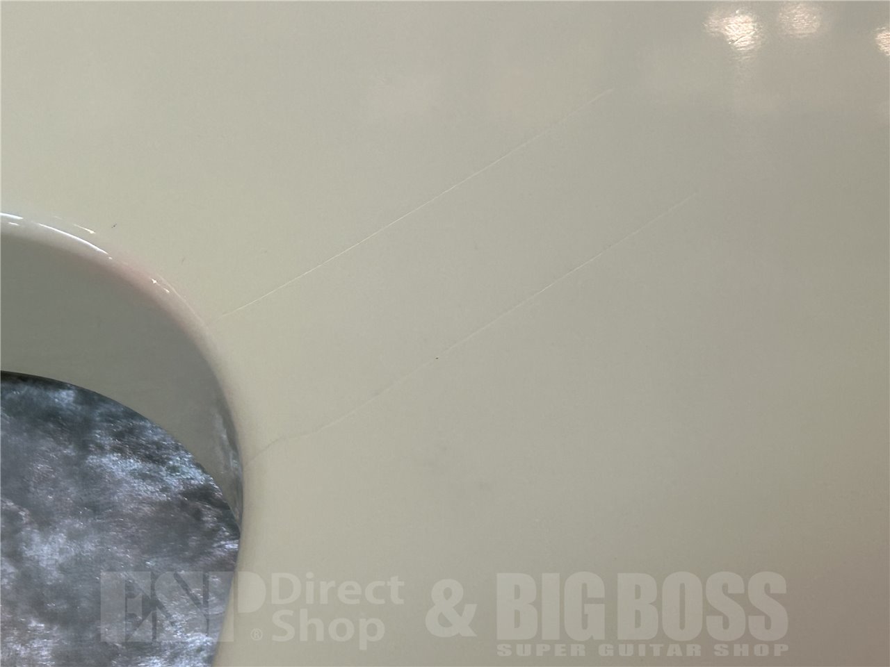 【中古品/即納可能】GIBSON(ギブソン) 70s Flying V(Classic White) 広島店