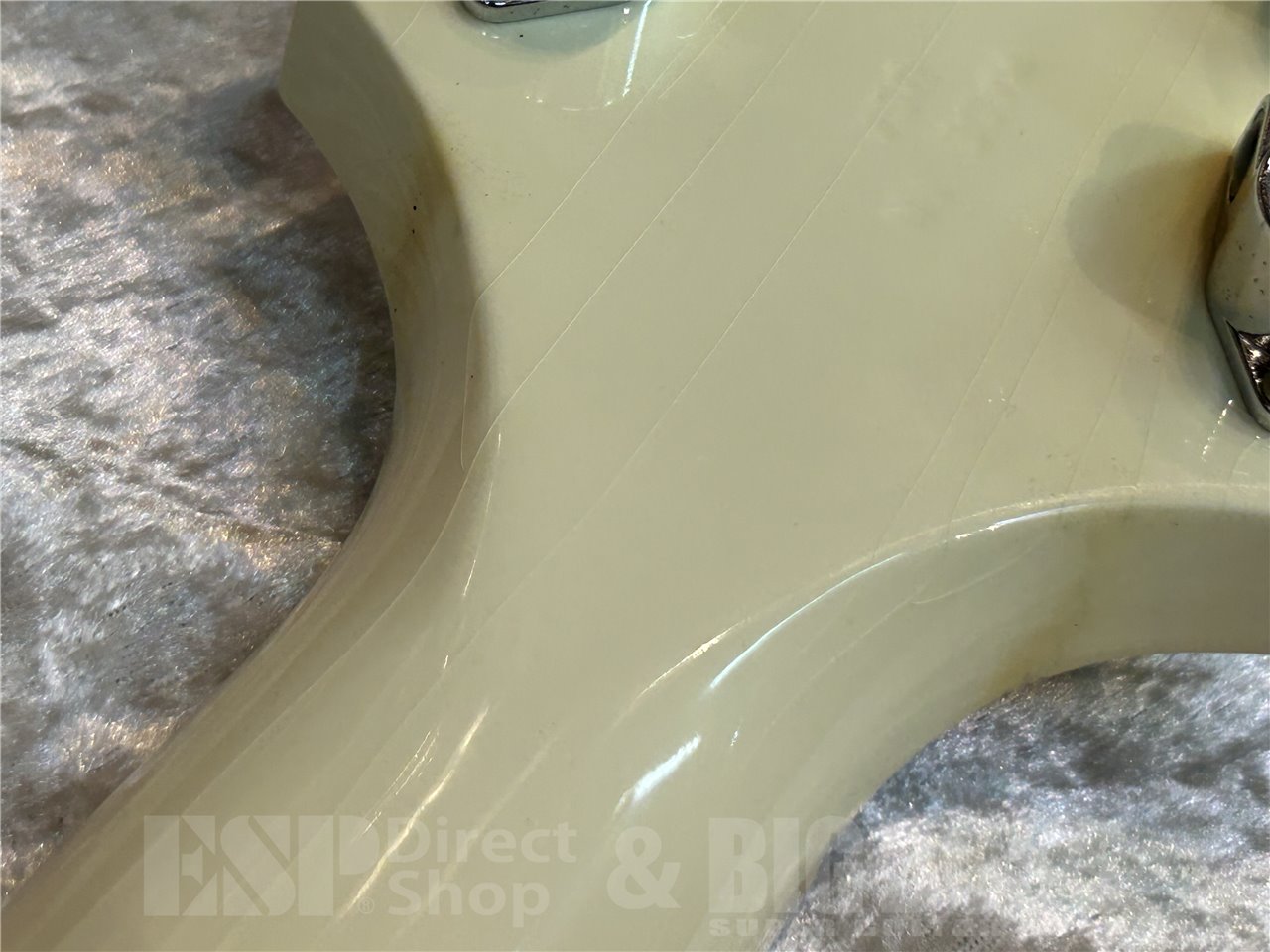 【中古品/即納可能】GIBSON(ギブソン) 70s Flying V(Classic White) 広島店