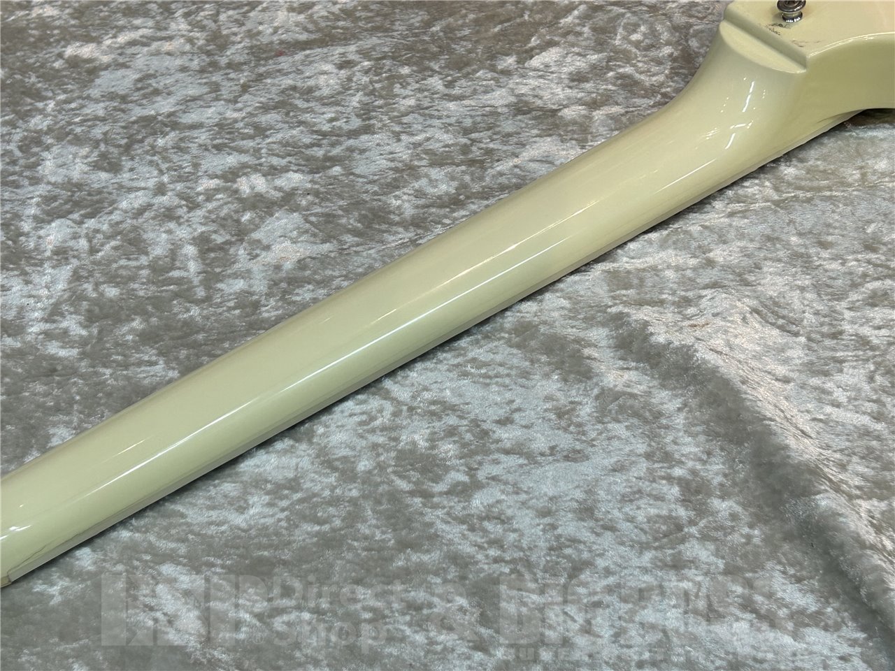 【中古品/即納可能】GIBSON(ギブソン) 70s Flying V(Classic White) 広島店