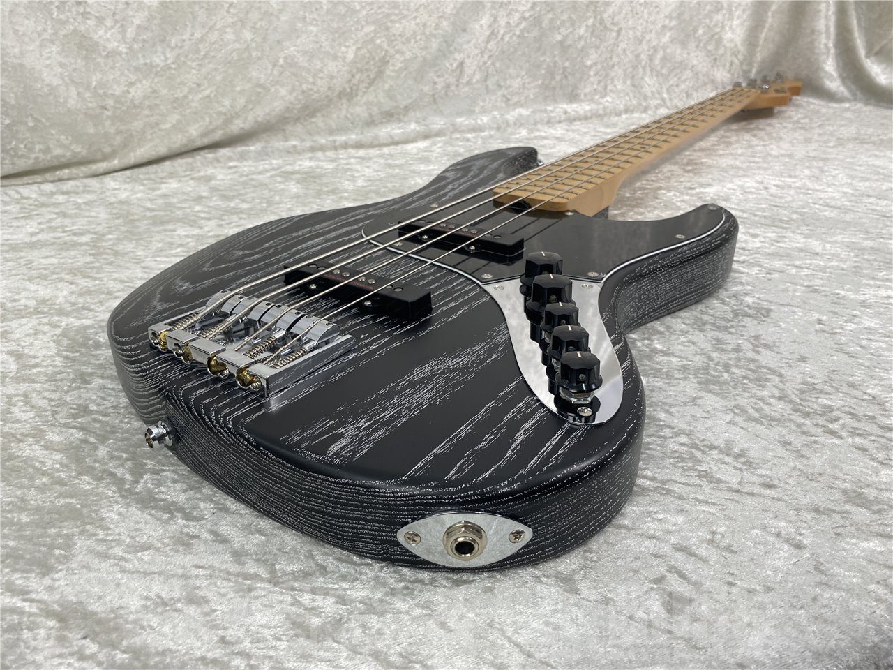 【受注生産】ESP(イーエスピー) AMAZE-AS (Black w/White Filler)