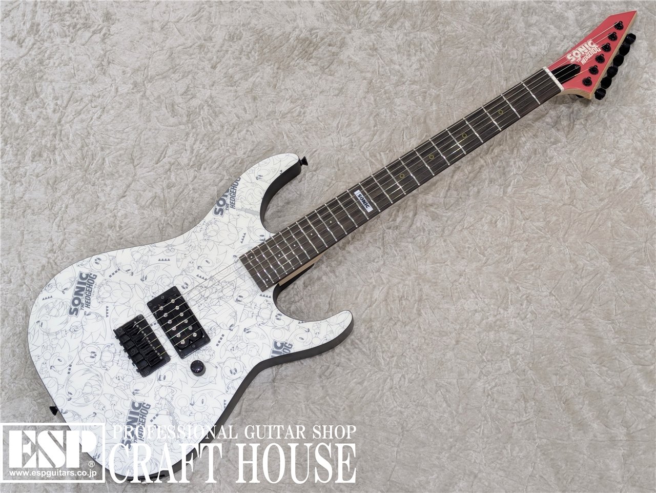 【USED/即納可能】SONIC THE HEDGEHOG GUITAR III -Classic Sonic Edition-　渋谷店
