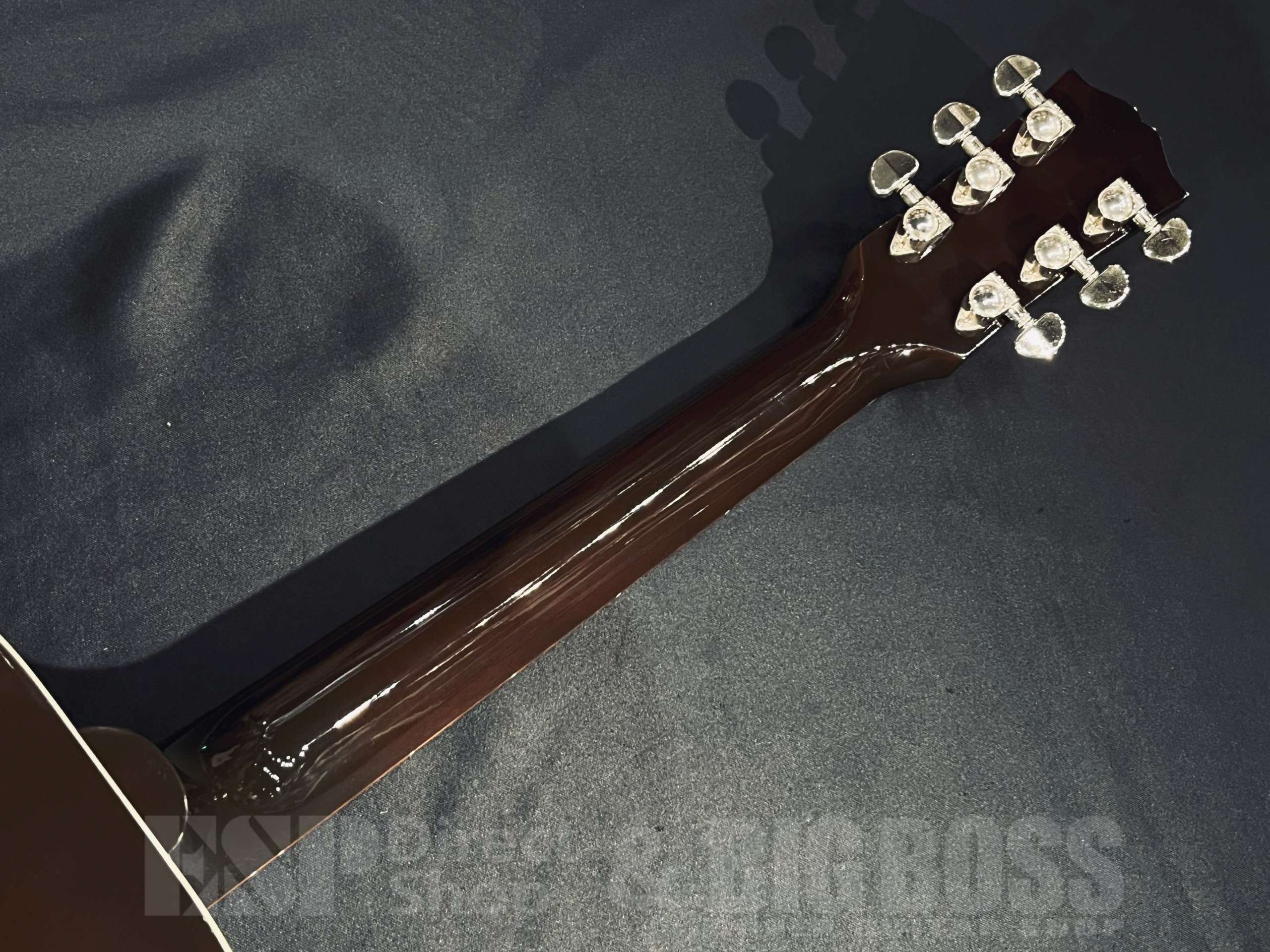 【即納可能/アウトレット】Gibson (ギブソン) J-45 Standard / Triburst 大阪店