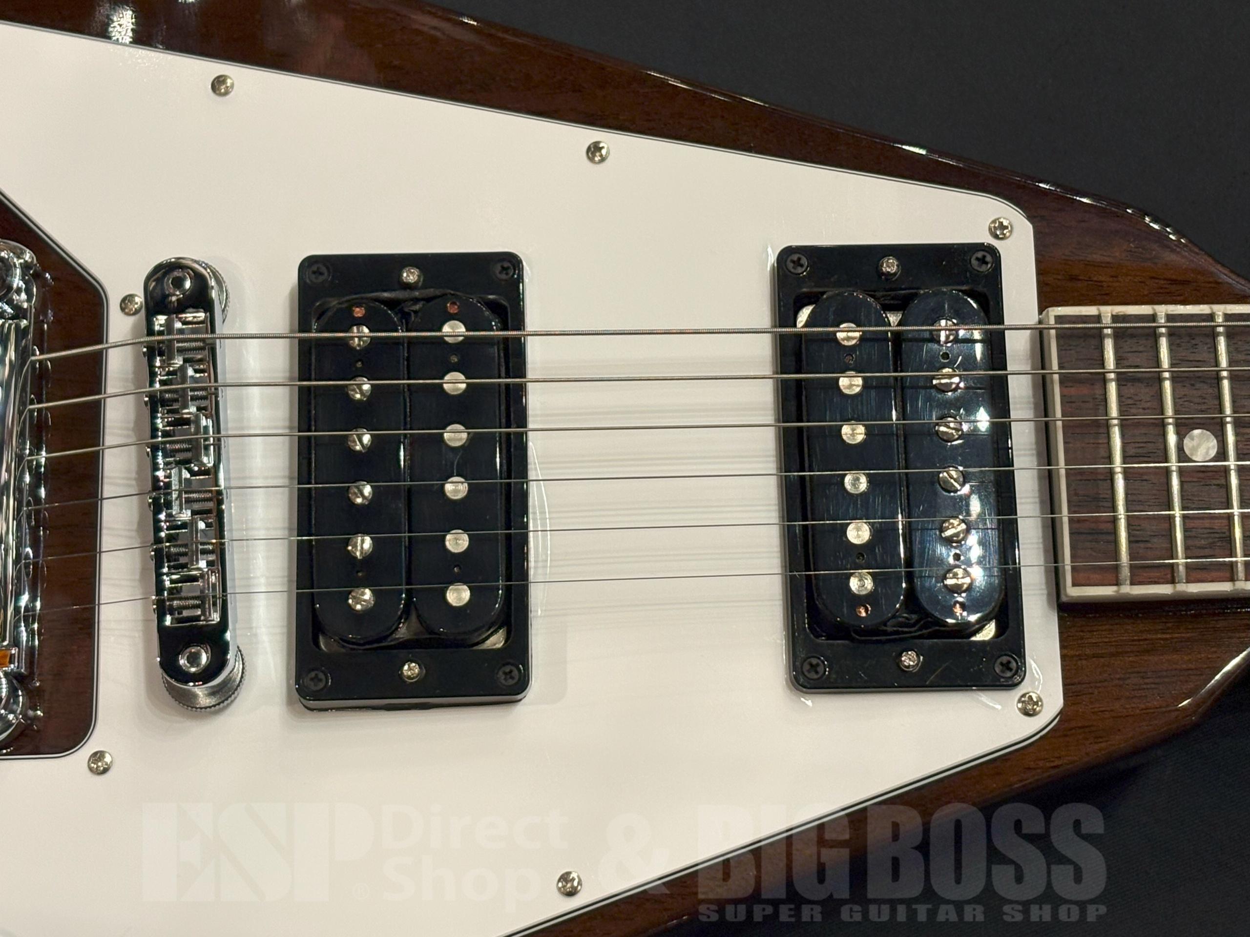 【即納可能】Gibson(ギブソン) 70s Flying V / Dark Walnut 大阪店