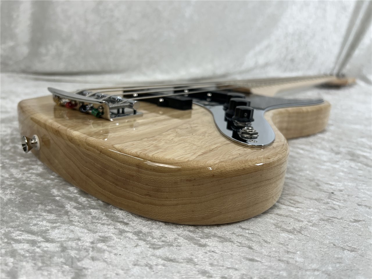 【即納可能/新品特価】Kikuchi Guitars Hermes MV4 PASSIVE (Natural) お茶の水駅前店(東京) - 4