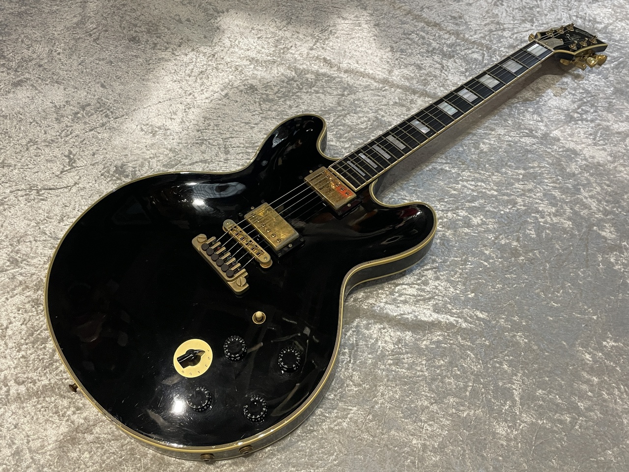 【中古品/即納可能】 Gibson (ギブソン) B.B.King Lucille (Ebony)  広島店