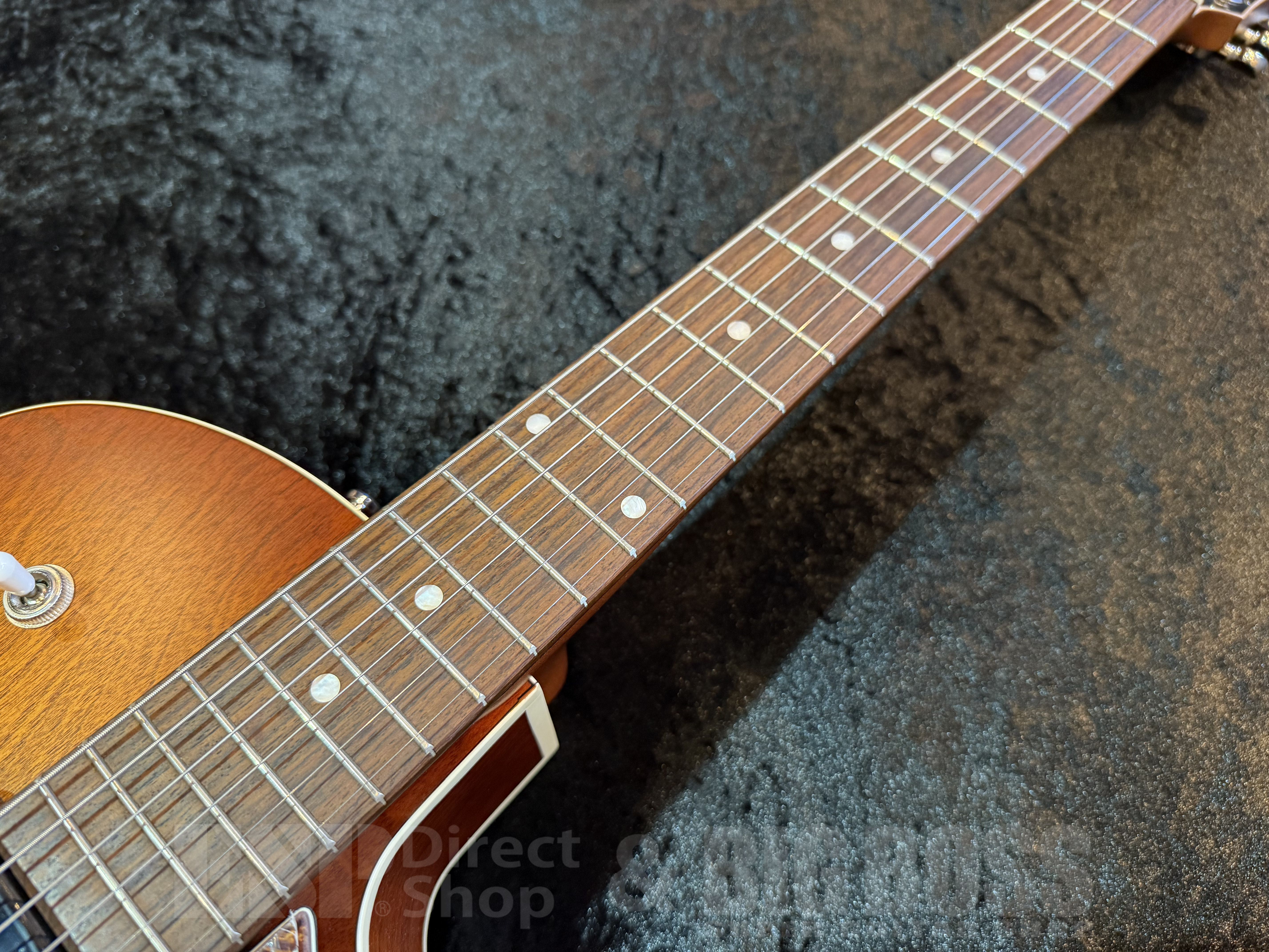 【即納可能】 Godin （ゴダン） 5th Avenue CW Kingpin II 【Cognac Burst】福岡店