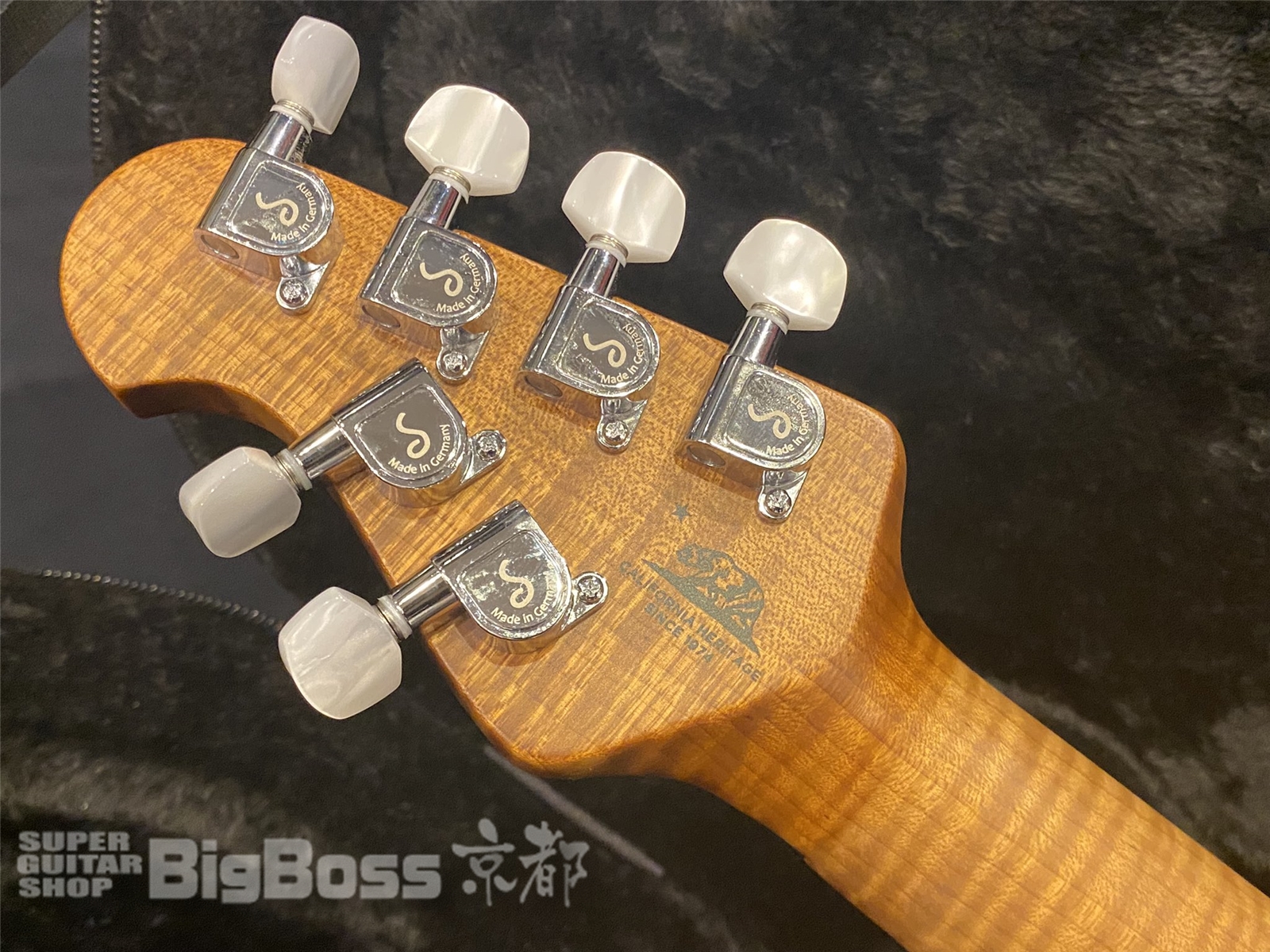 【即納可能】MUSIC MAN (ミュージックマン) Axis Yucatan Blue Quilt 京都店