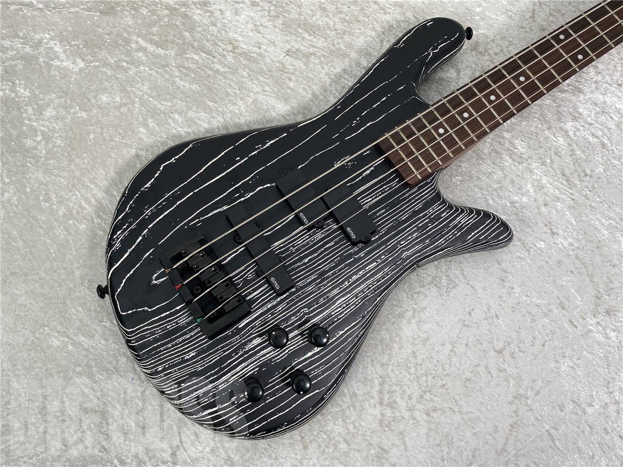 【即納可能】Spector(スペクター) NS PULSE 4 Satin EX-LTD #BKWH お茶の水駅前店(東京)