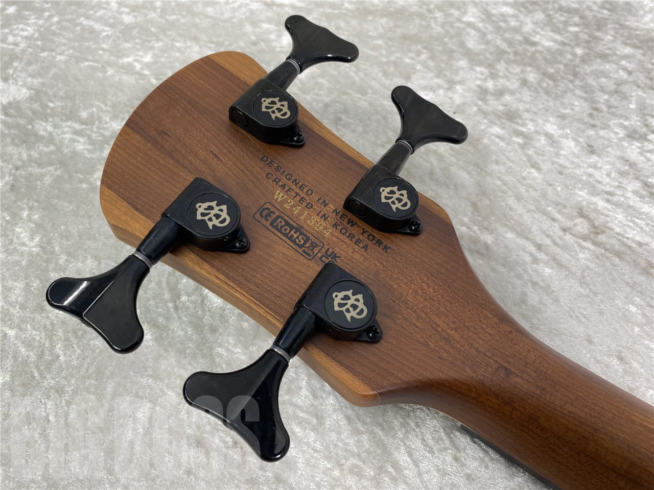 【即納可能】Spector(スペクター) NS PULSE 4 Satin EX-LTD #BKWH お茶の水駅前店(東京)