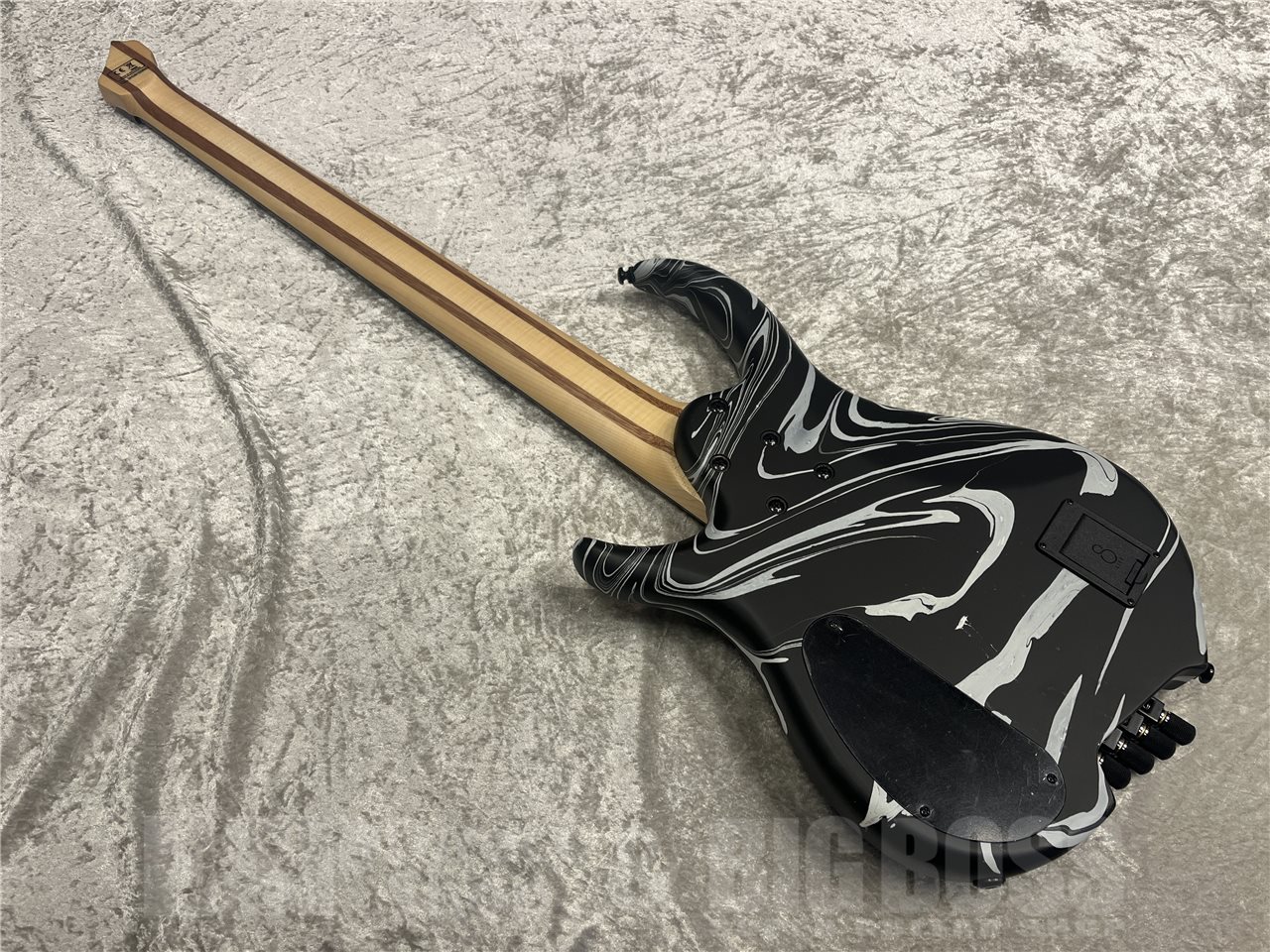 【即納可能】Sire（サイアー）Marcus Miller M6 5-String Headless Swirl（Black Swirl）　名古屋店 - 7