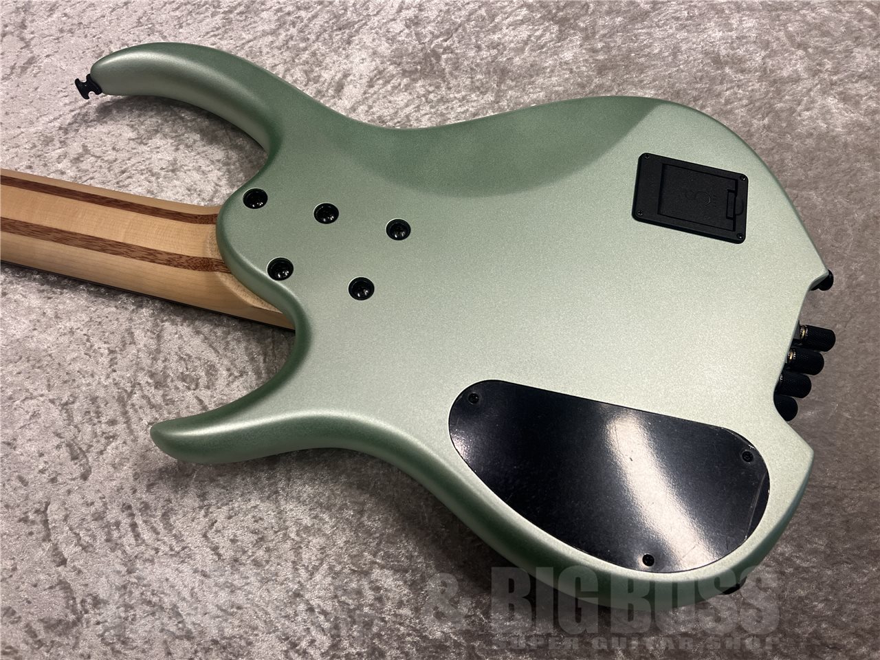 【即納可能】Sire（サイアー）Marcus Miller M6 5-String Headless（Surf Green Metallic Satin）　名古屋店 - 8