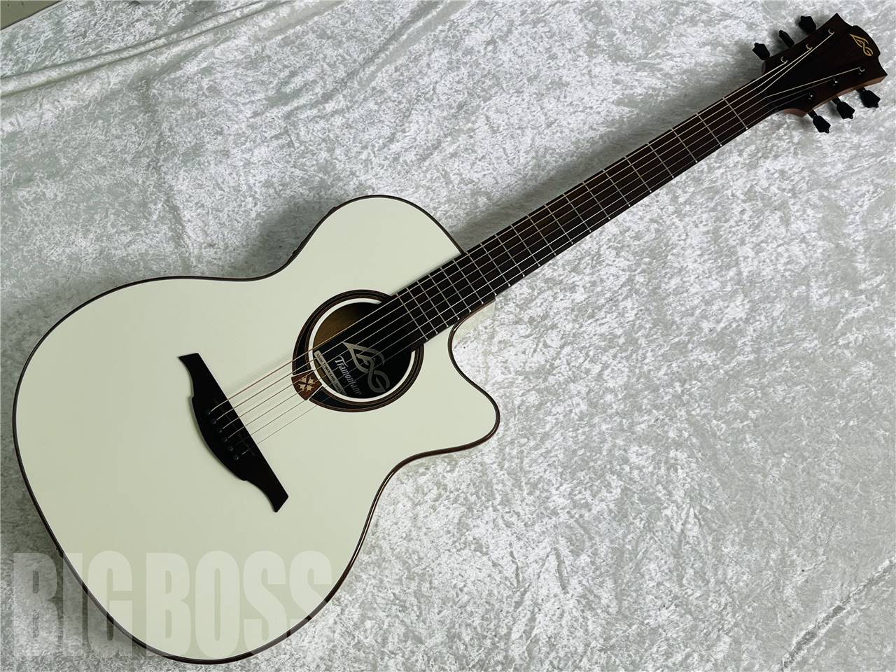 星空 T118ASCE-IVO アコースティックギター エレアコ 楽天市場】LAG Guitars T118ASCE IVO【スペア弦付き】【送料無料