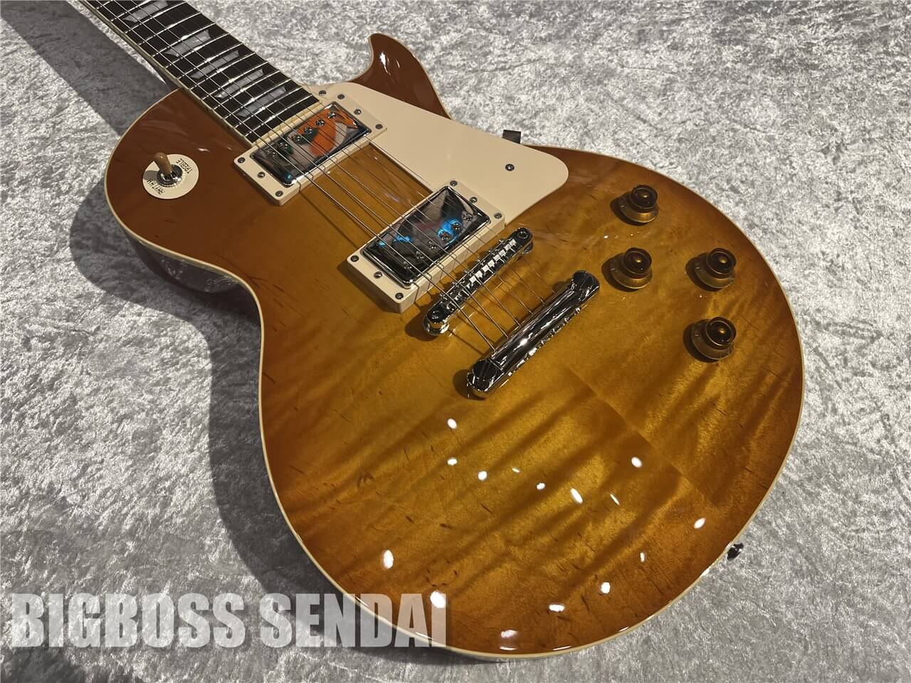 【即納可能】Navigator(ナビゲーター) N-LP-STD/Honey Sunburst 仙台店