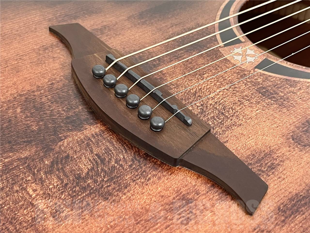 【即納可能】LAG Guitars(ラグギターズ)T70A(BLACK & BROWN) お茶の水駅前店・別館