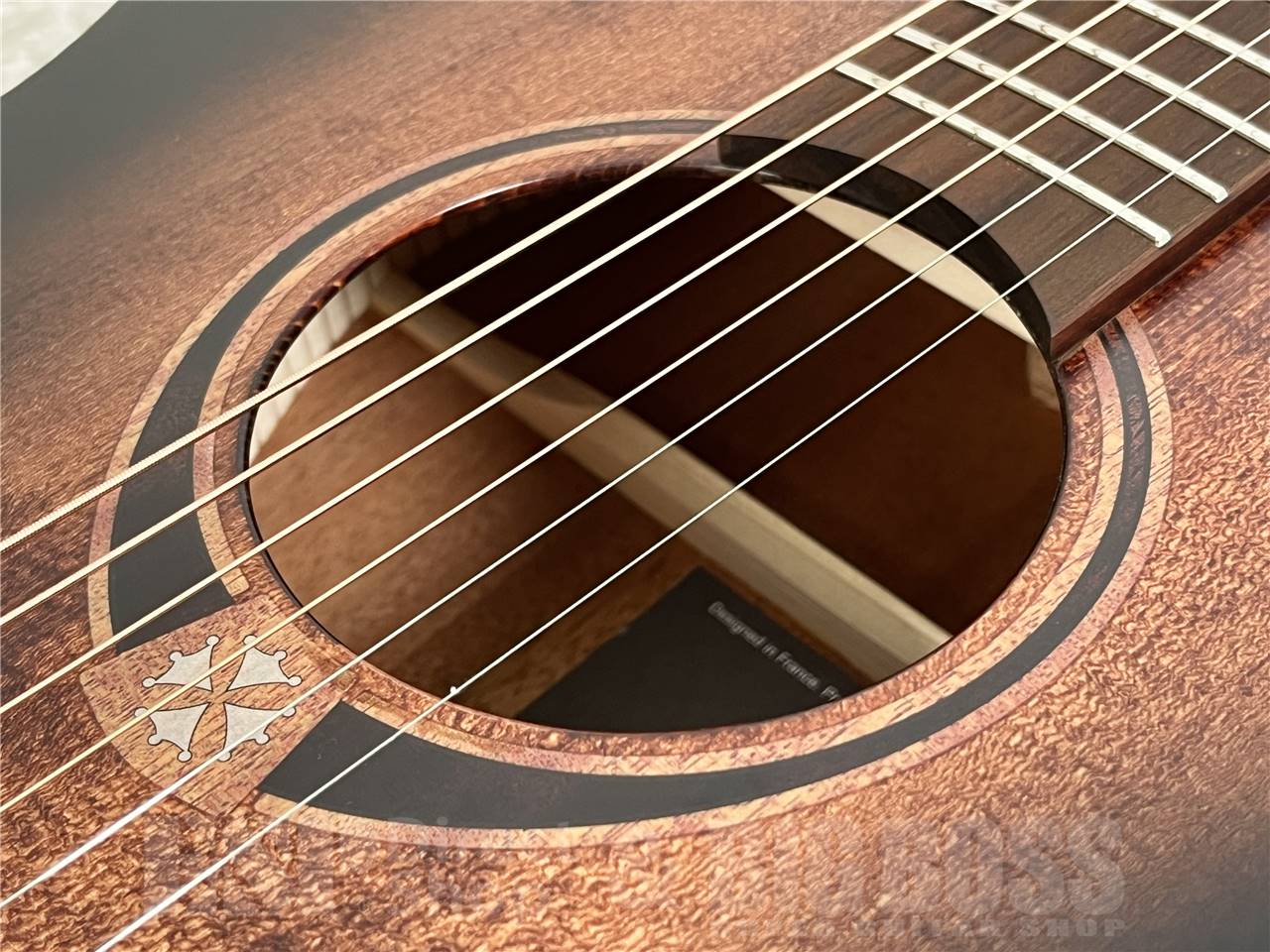 【即納可能】LAG Guitars(ラグギターズ)T70A(BLACK & BROWN) お茶の水駅前店・別館