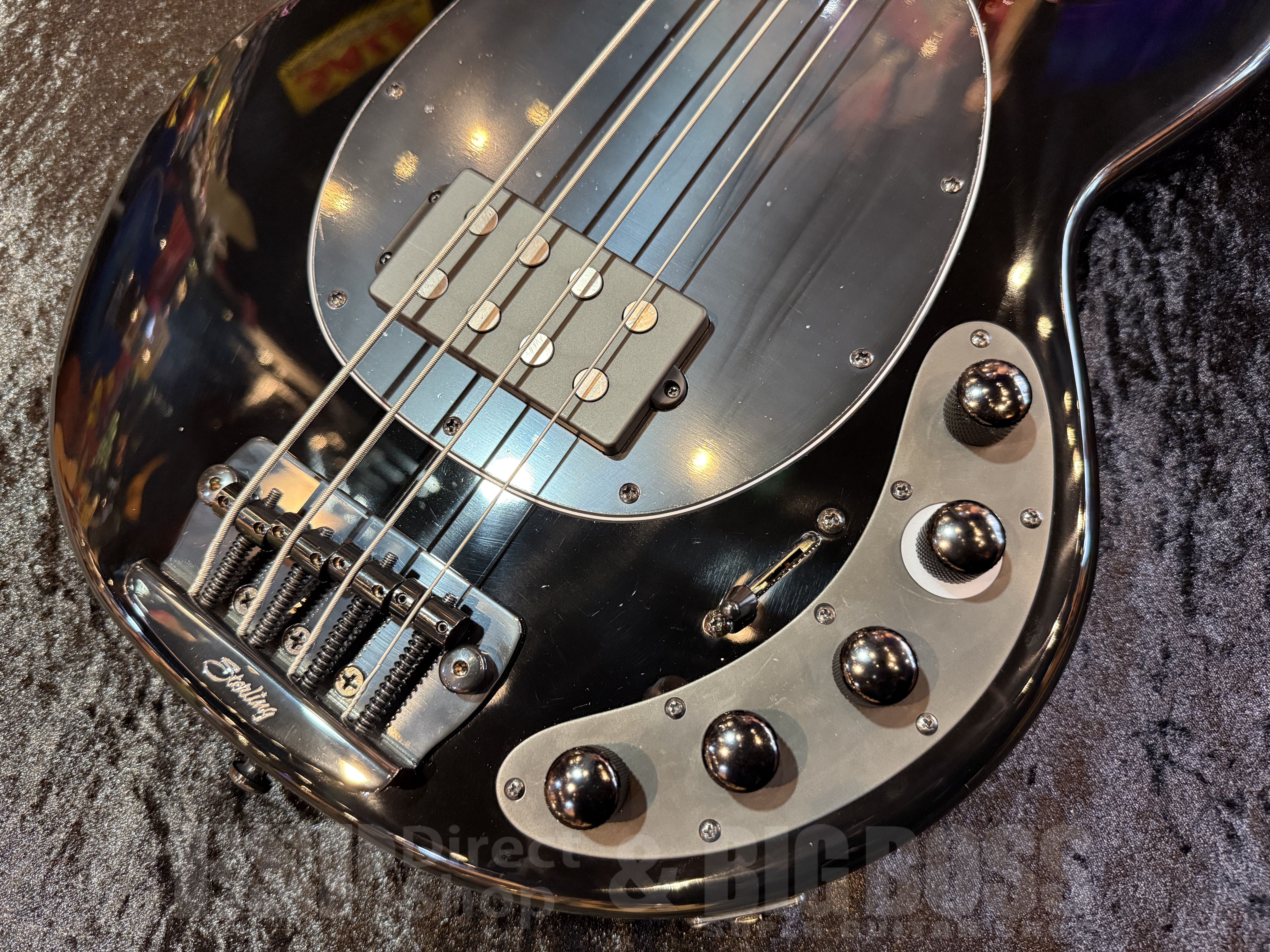 【即納可能】Sterling by MUSIC MAN (スターリンバイミュージックマン) DarkRay 【Black】 福岡店