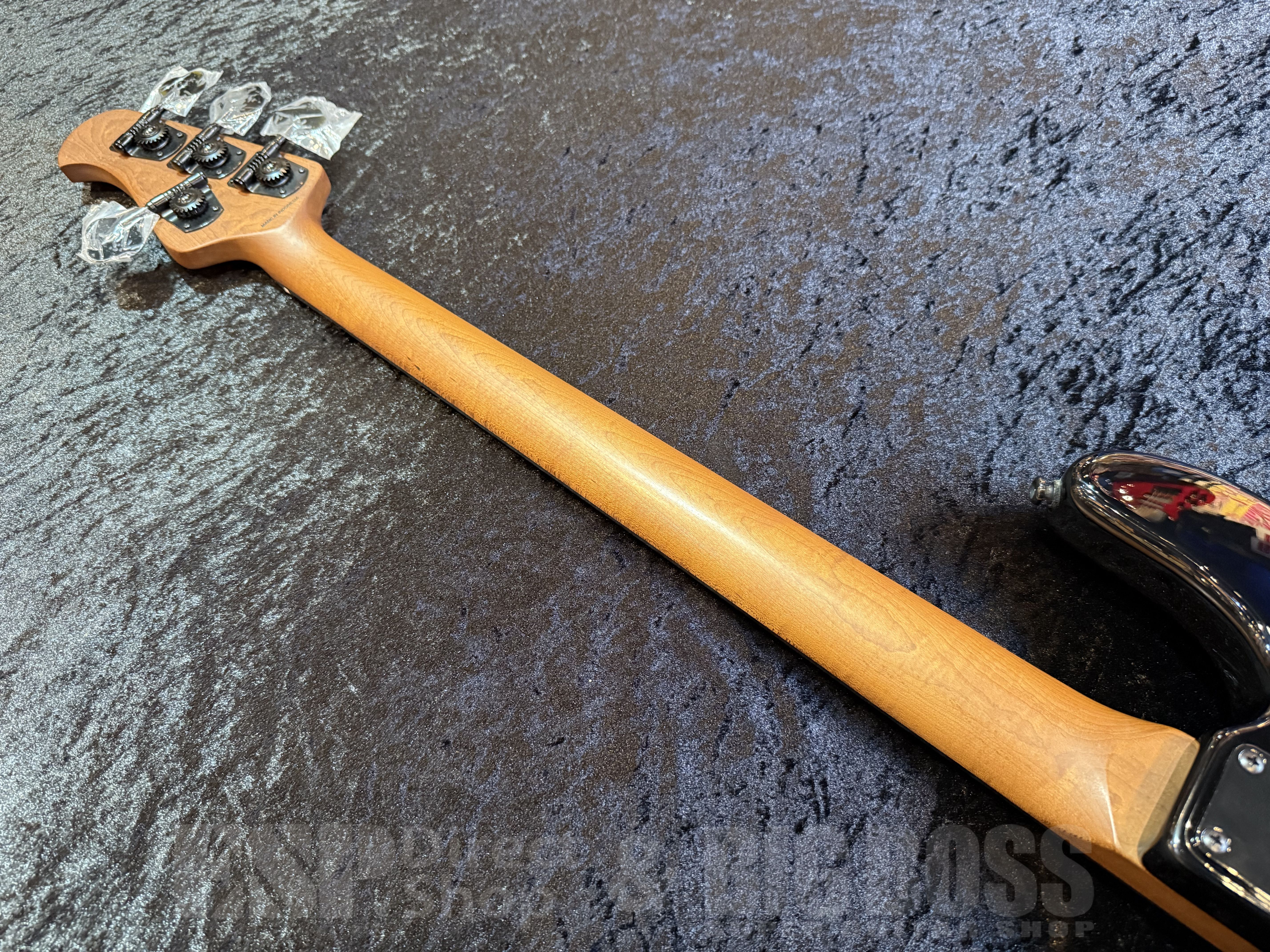 STERLING by Musicman（カスタム品） 即納可能】Sterling by MUSIC MAN （スターリンバイミュージック