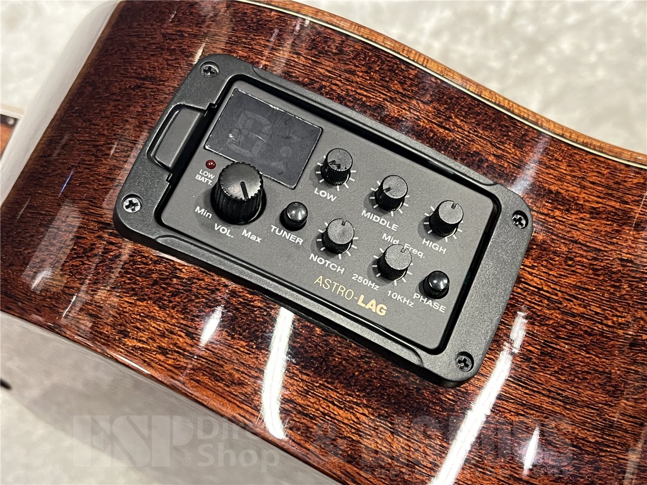 【即納可能】LAG Guitars（ラグギターズ）T118ACE（Natural）　名古屋店