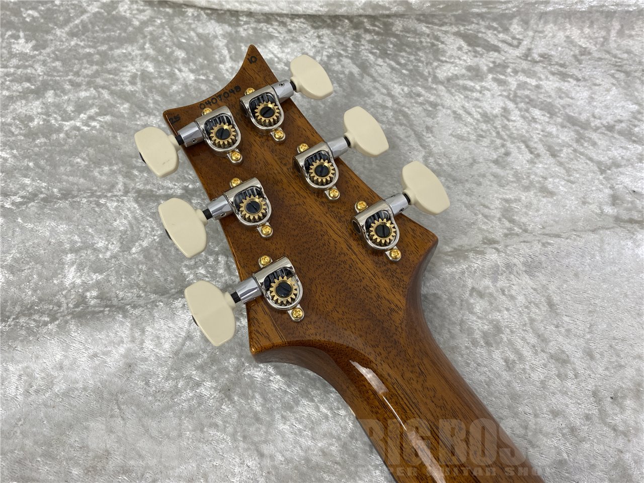 【即納可能】Paul Reed Smith(ポールリードスミス/PRS) Modern Eagle V 10Top / Black Gold (2025年製 SN0407048)