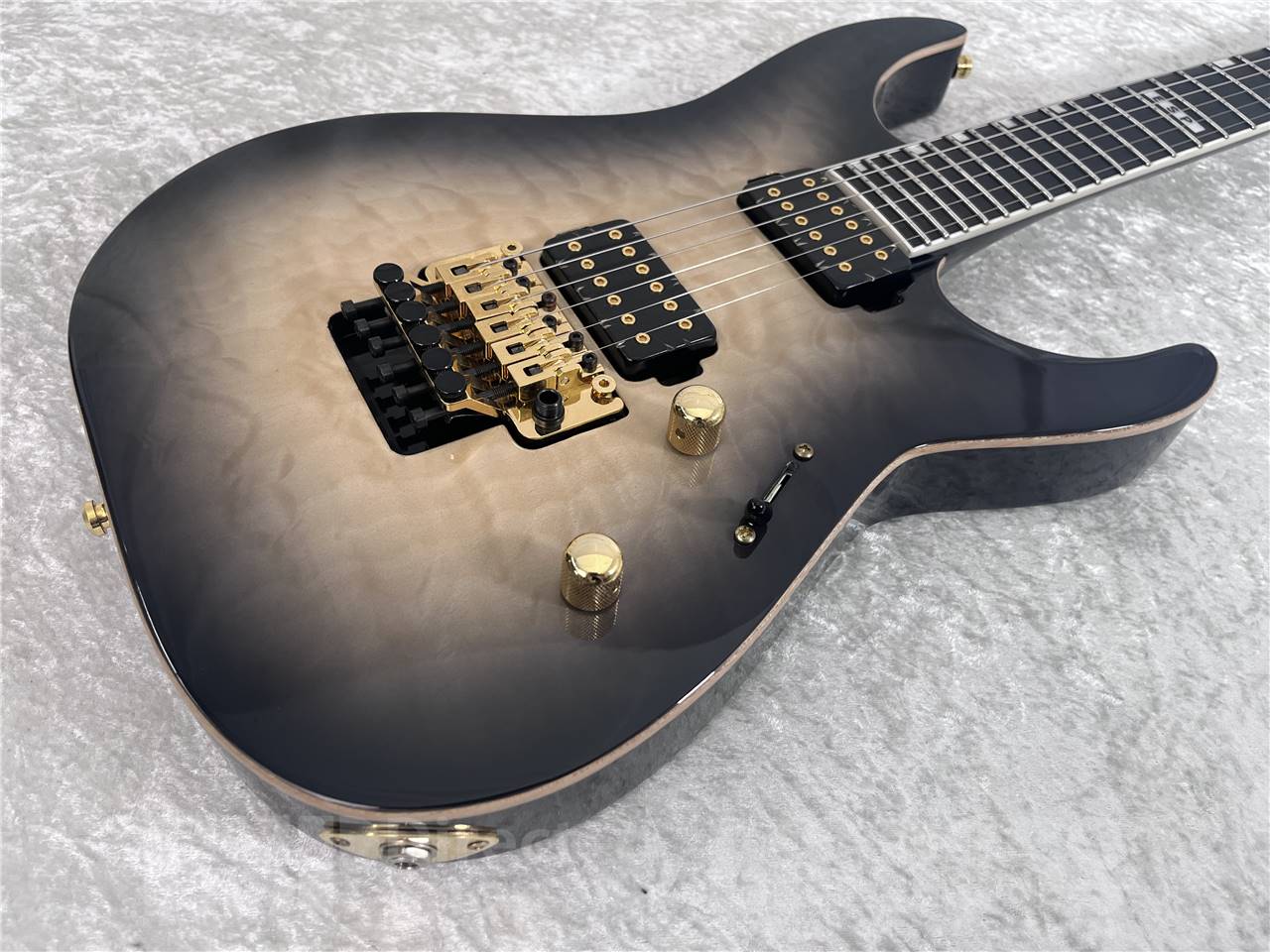 【即納可能】E-II(イーツー) M-II QM / Black Natural Burst お茶の水駅前店・別館