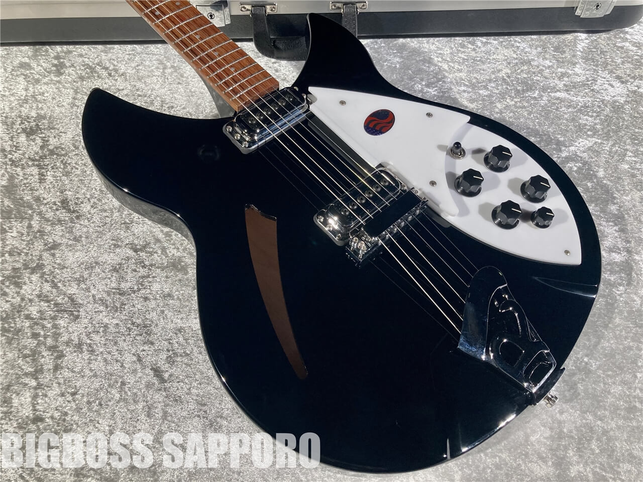 【即納可能】Rickenbacker(リッケンバッカー) Model 330 Jetglo 札幌店