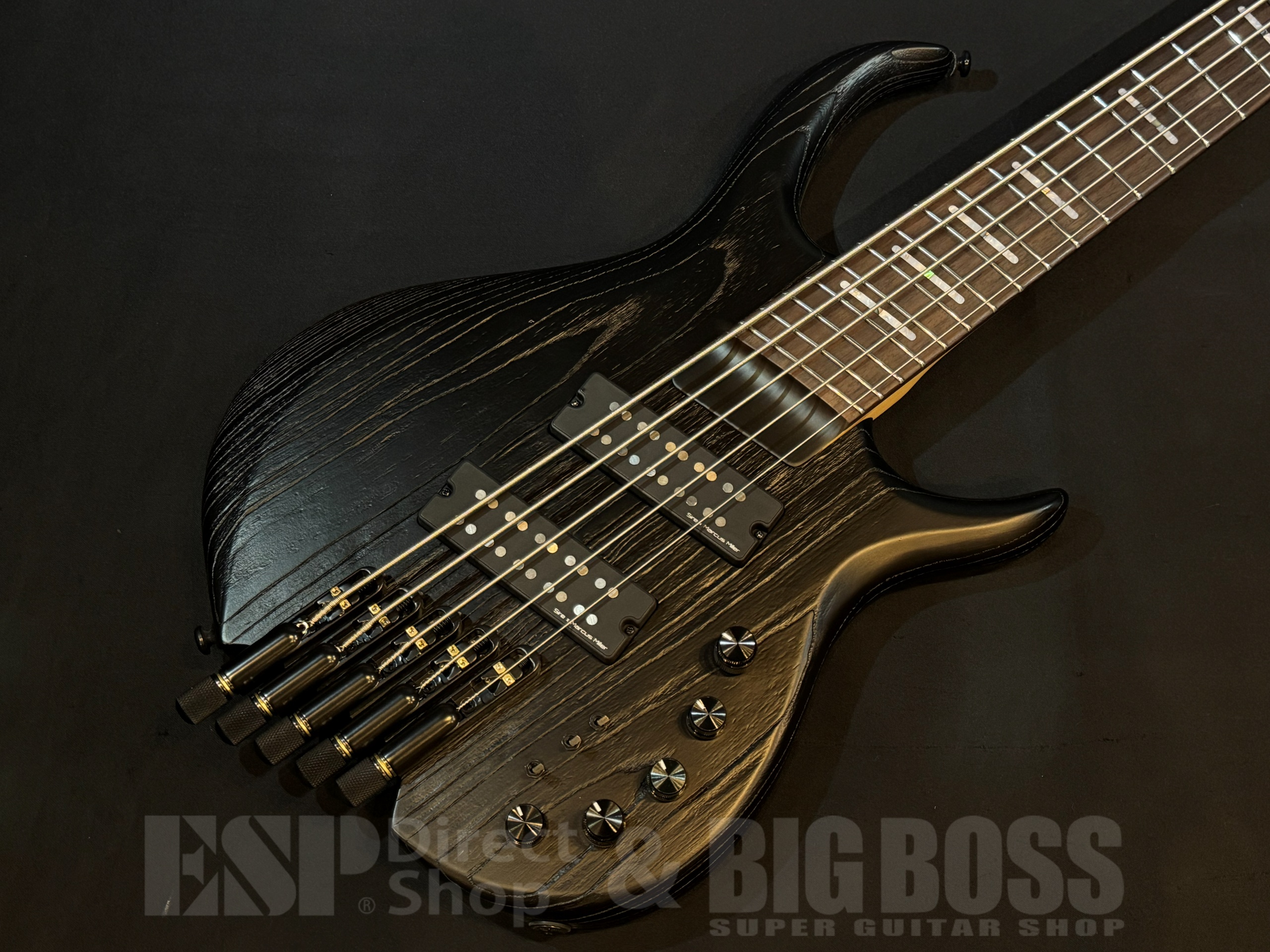 【即納可能】Sire Marcus Miller M6 5-String Headless / Black 大阪店 - 2