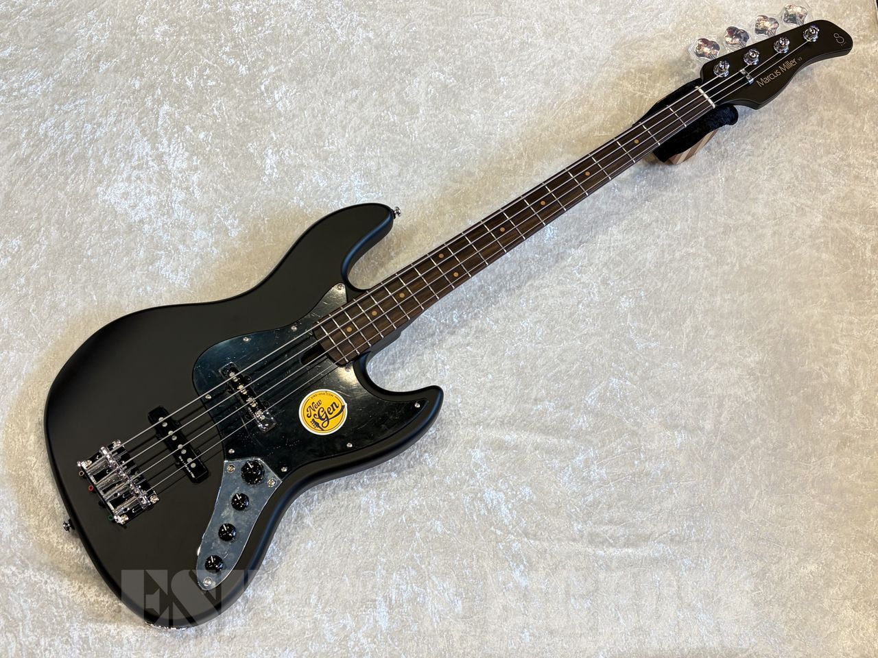 【即納可能】Sire(サイアー) V3-4【Black Satin】