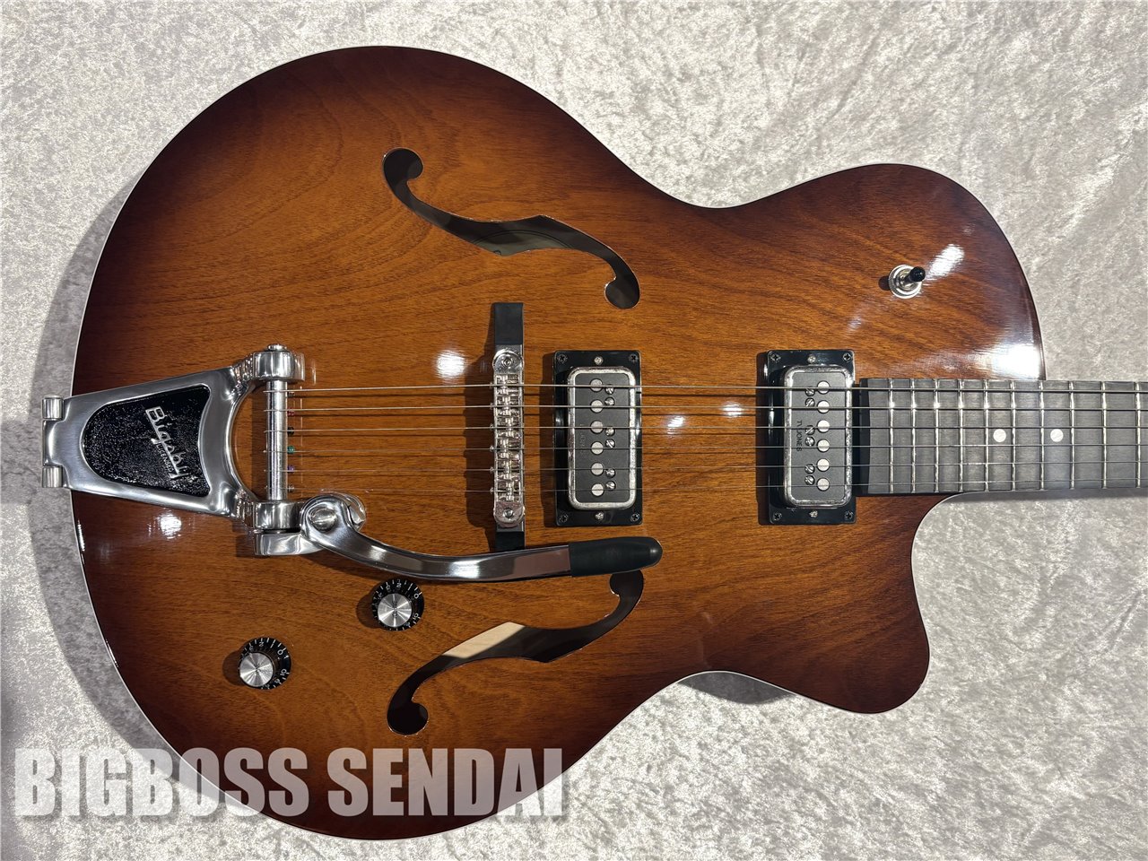 【即納可能】Godin(ゴダン)5th Ave Uptown T-Armond Havana Burst 仙台店【ハロウィン タイムセール開催中 | 10月1日(火)～10月31日(木)まで 】