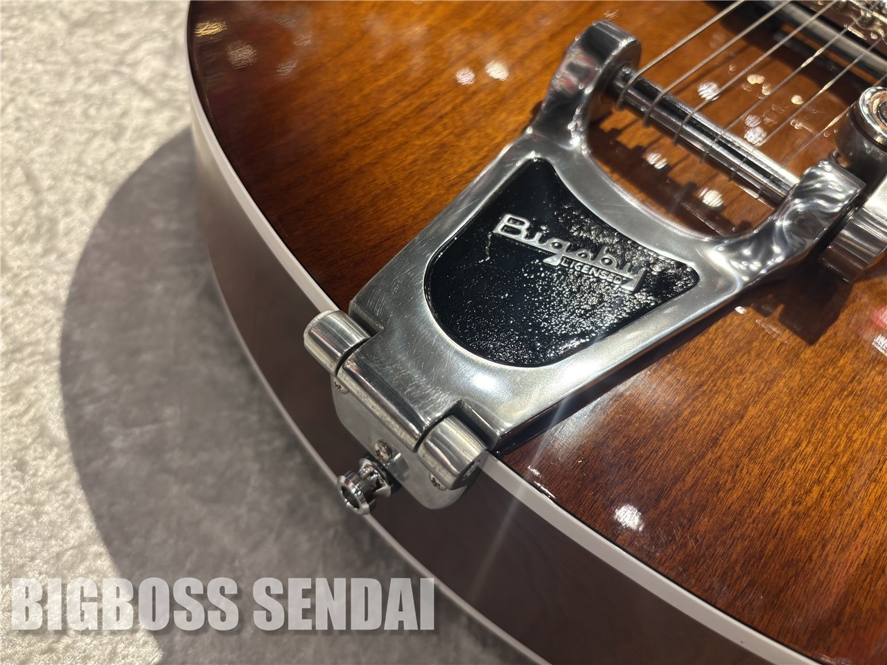 【即納可能】Godin(ゴダン)5th Ave Uptown T-Armond Havana Burst 仙台店【ハロウィン タイムセール開催中 | 10月1日(火)～10月31日(木)まで 】