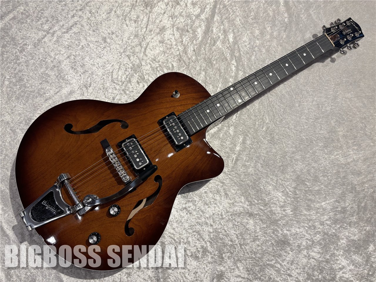 【即納可能】Godin(ゴダン)5th Ave Uptown T-Armond Havana Burst 仙台店【ハロウィン タイムセール開催中 | 10月1日(火)～10月31日(木)まで 】