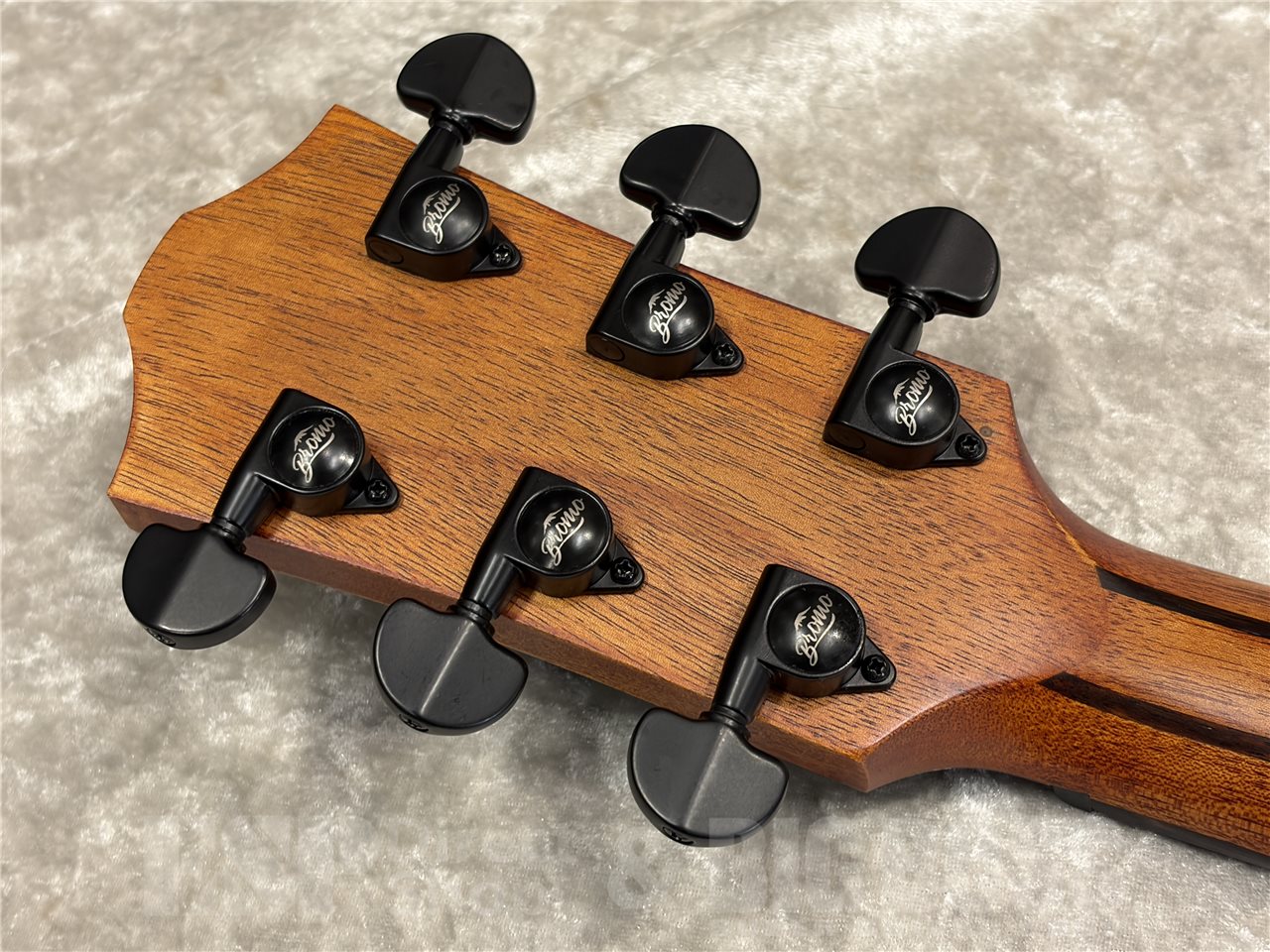 【即納可能】Bromo Guitars（ブロモギターズ）BAT2CE（Natural）　名古屋店