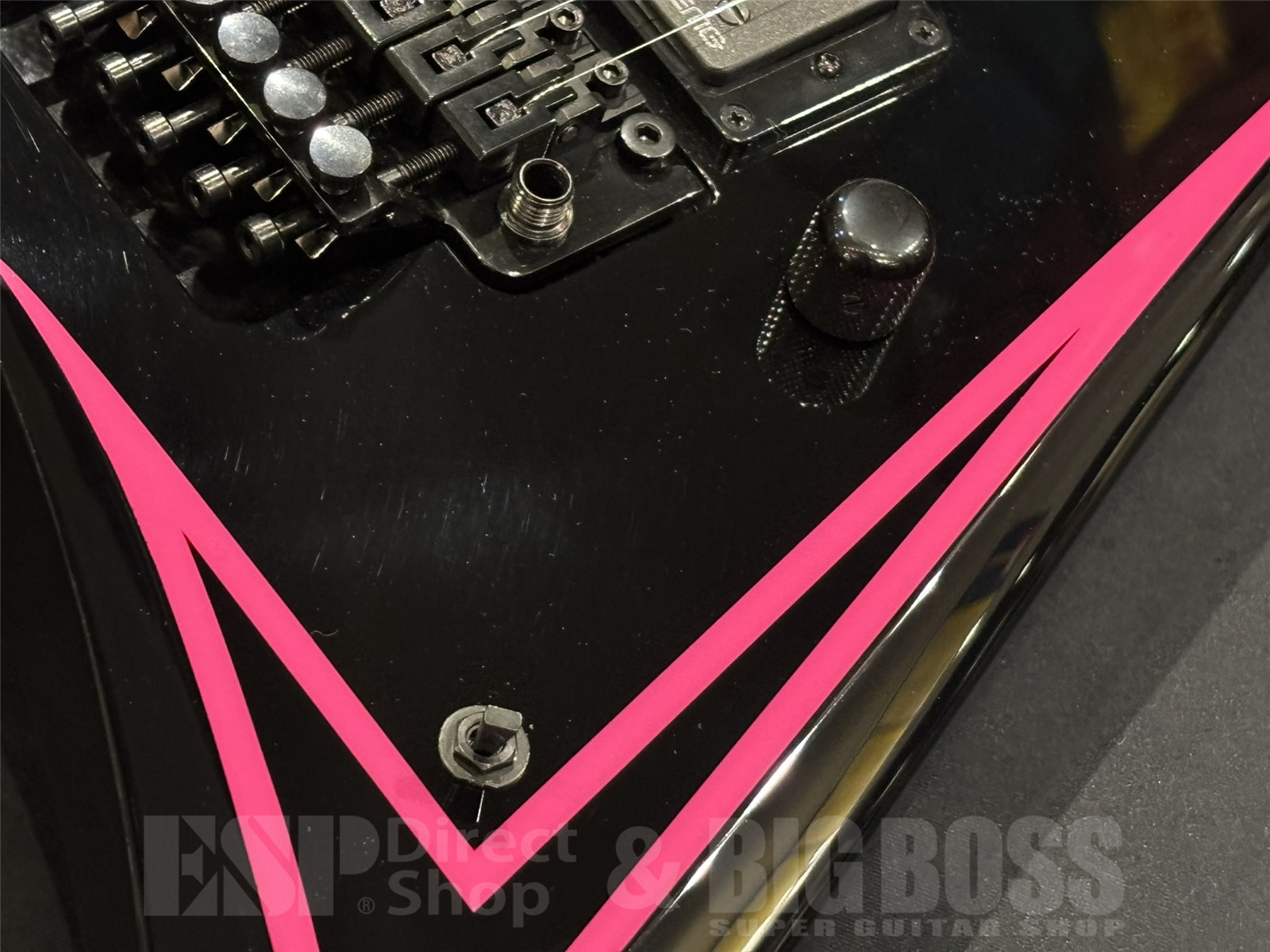 【即納可能】EDWARDS (エドワーズ) E-ALEXI PINK SAWTOOTH / Black with Pink Pin Stripe 京都店