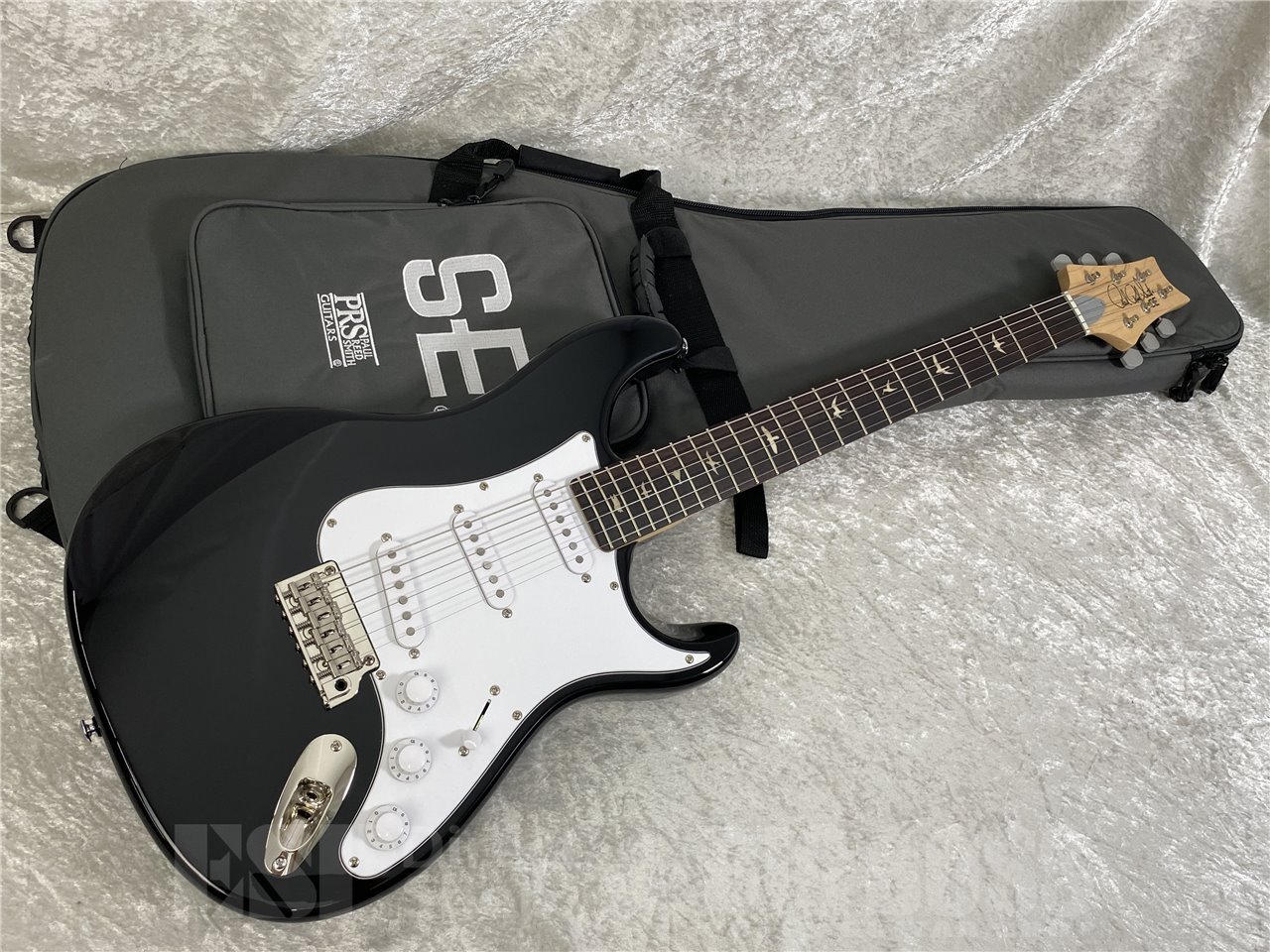 【即納可能】Paul Reed Smith  (ポールリードスミス/PRS) SE Silver Sky Rosewood / Piano Black #026726(2023年製) お茶の水駅前店(東京)