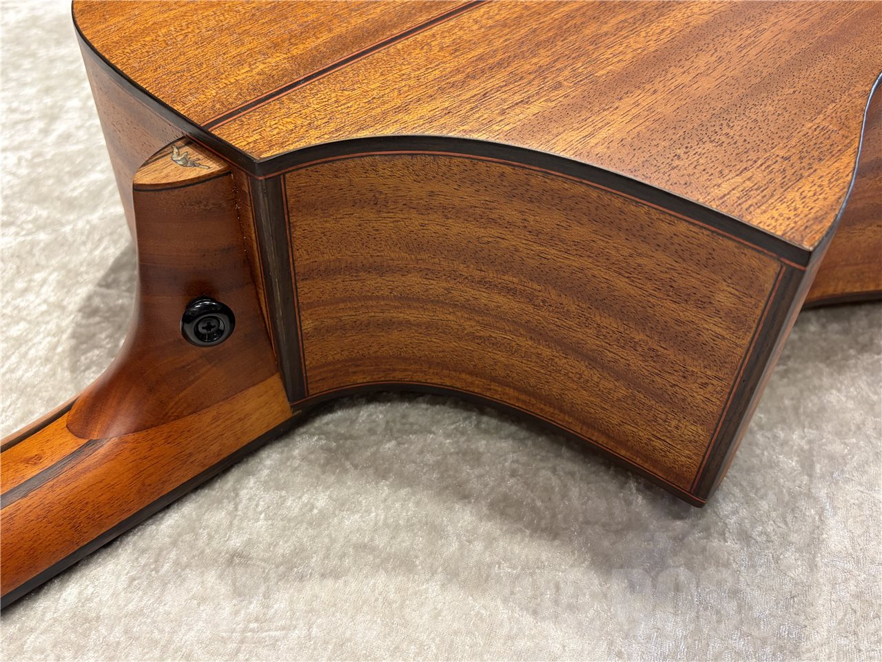 【即納可能】Bromo Guitars（ブロモギターズ）BAT4MCE（Natural）　名古屋店